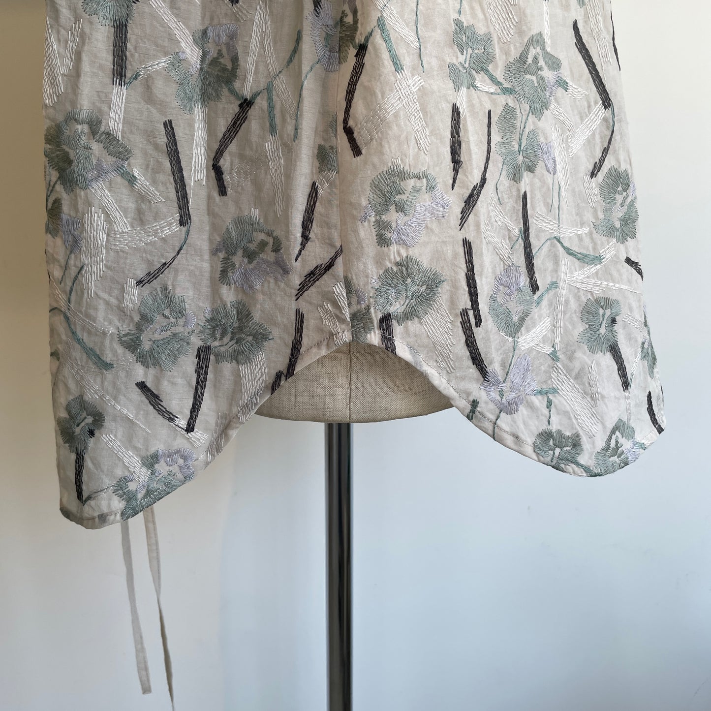 yuni//Cotton Nylon sheer blooming embroidery シャツ 1701BL011262
