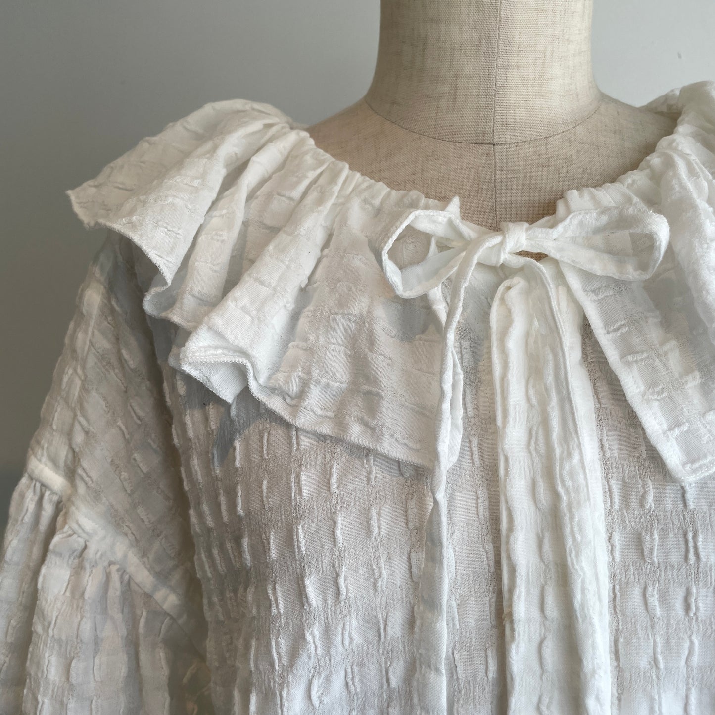 buoy buoy//SHEER CHECK TACK FRILL ブラウス　2701BL004262