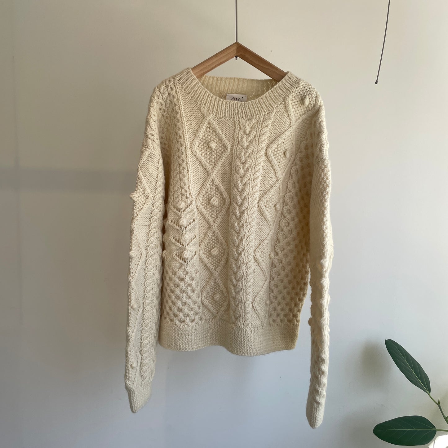 yuni //ネパールハンドニット　PO 1701KN004252