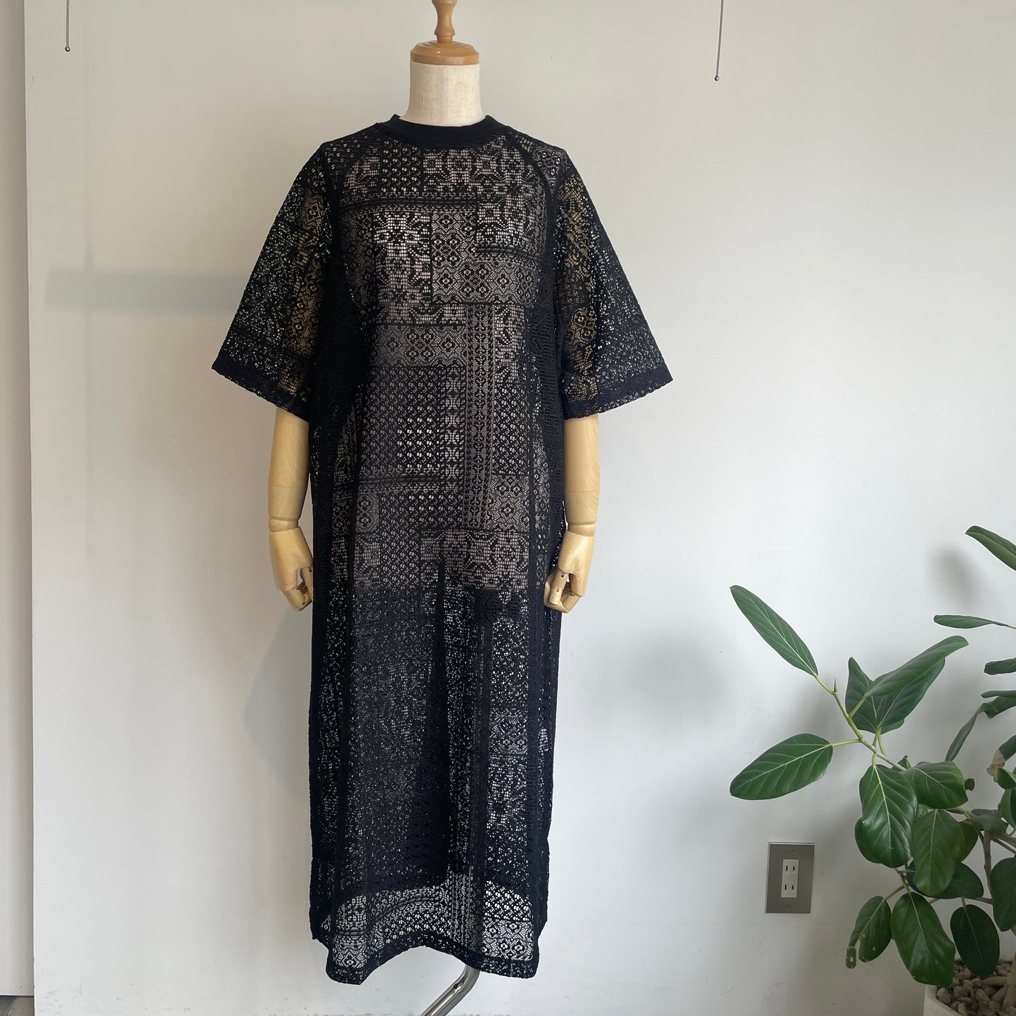 universaltissu//パッチワークレース スリットOP  TS250CT082