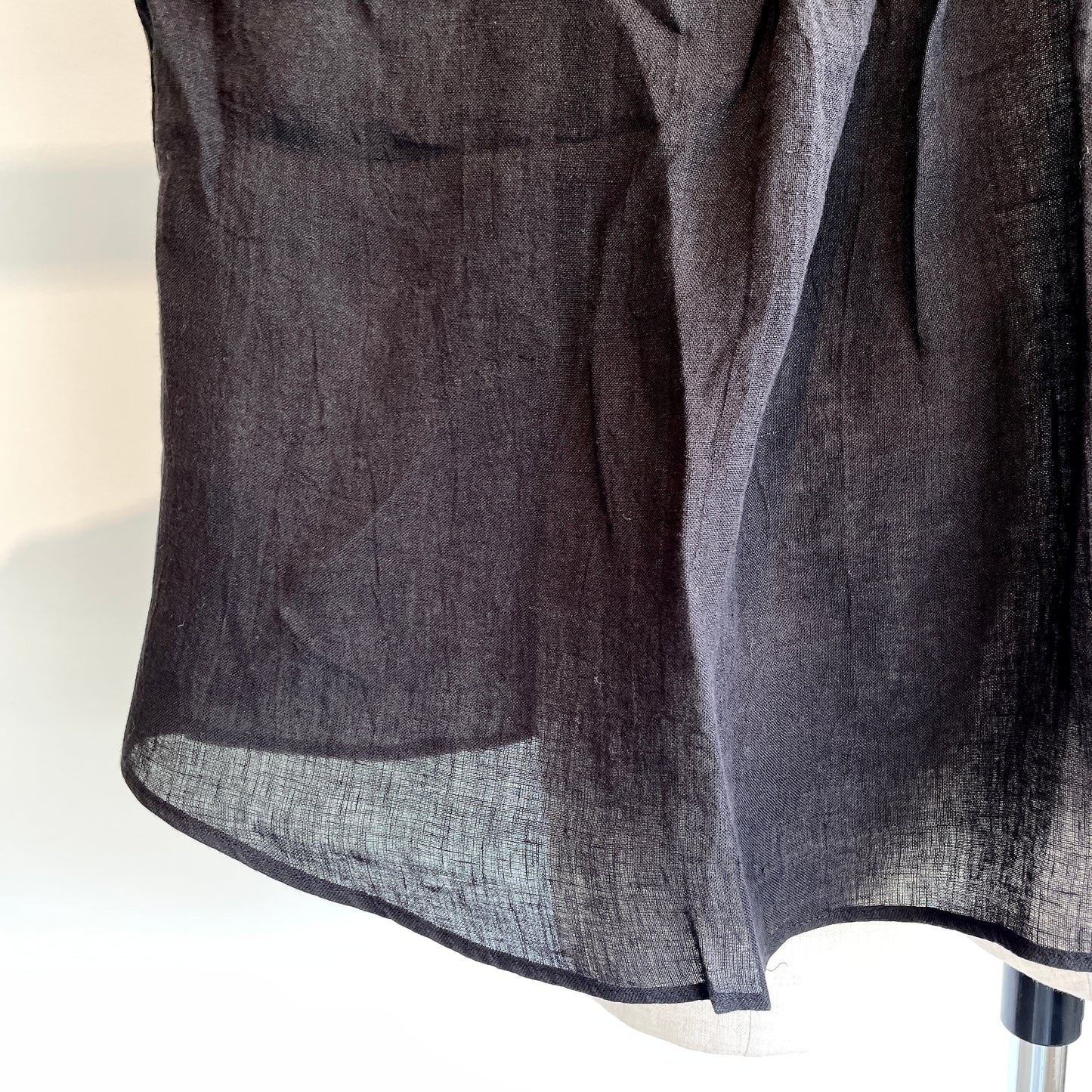 handsofcreation//60/-Linen解撚ワッシャークロスV／NプルオーバーBL 01630638