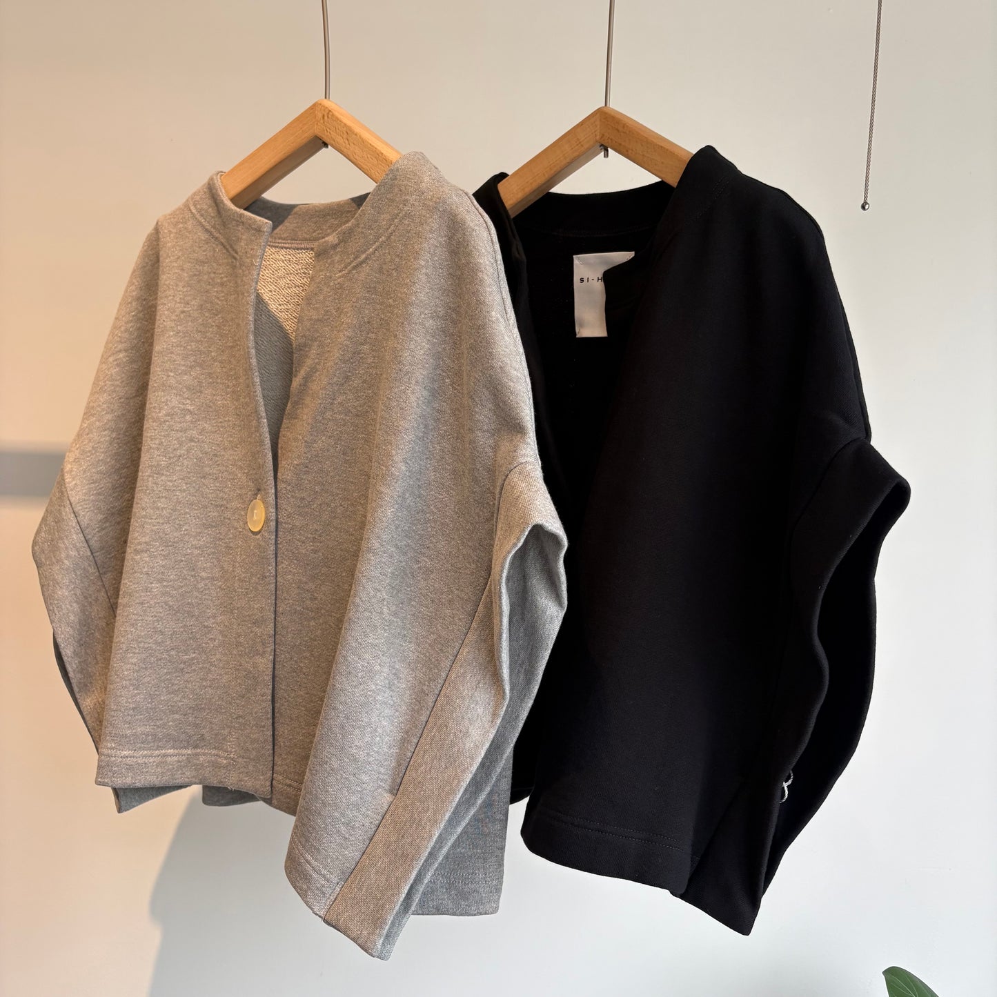 SI HIRAI//SHORT ROBE CHSS26-6011