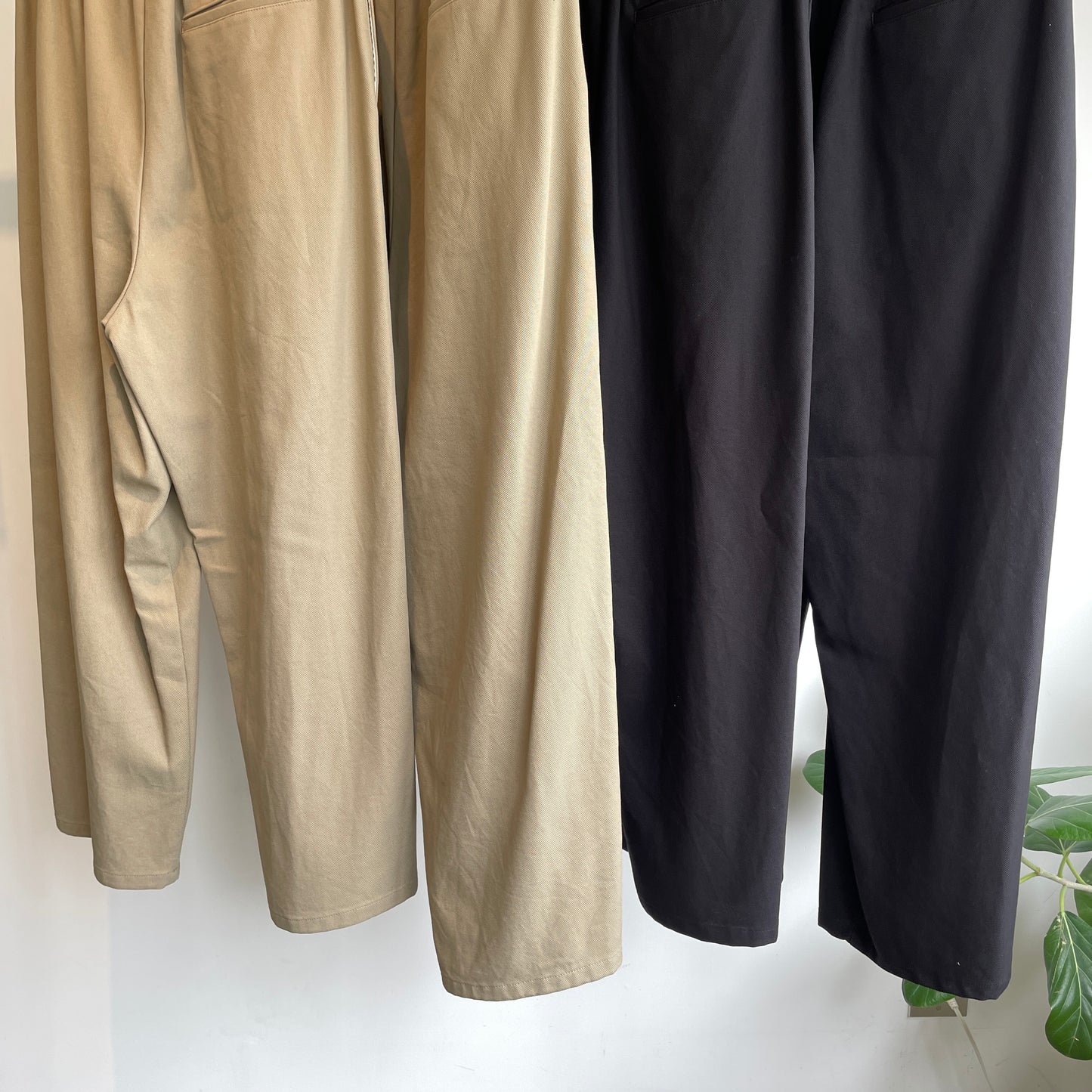 yuni//20/2強撚Cotton twill relax パンツ 1701PT005262