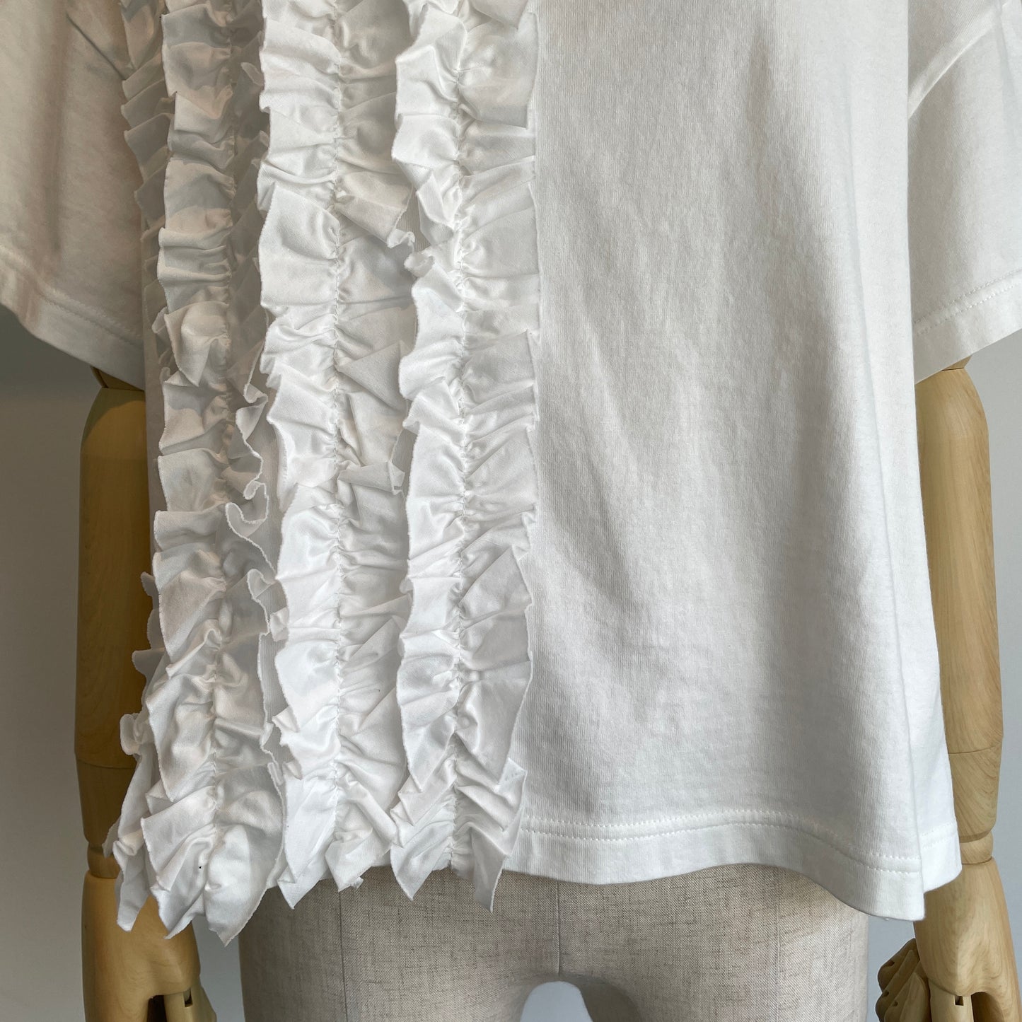 universaltissu//クラシック天竺 フリルTシャツ　US251CT023