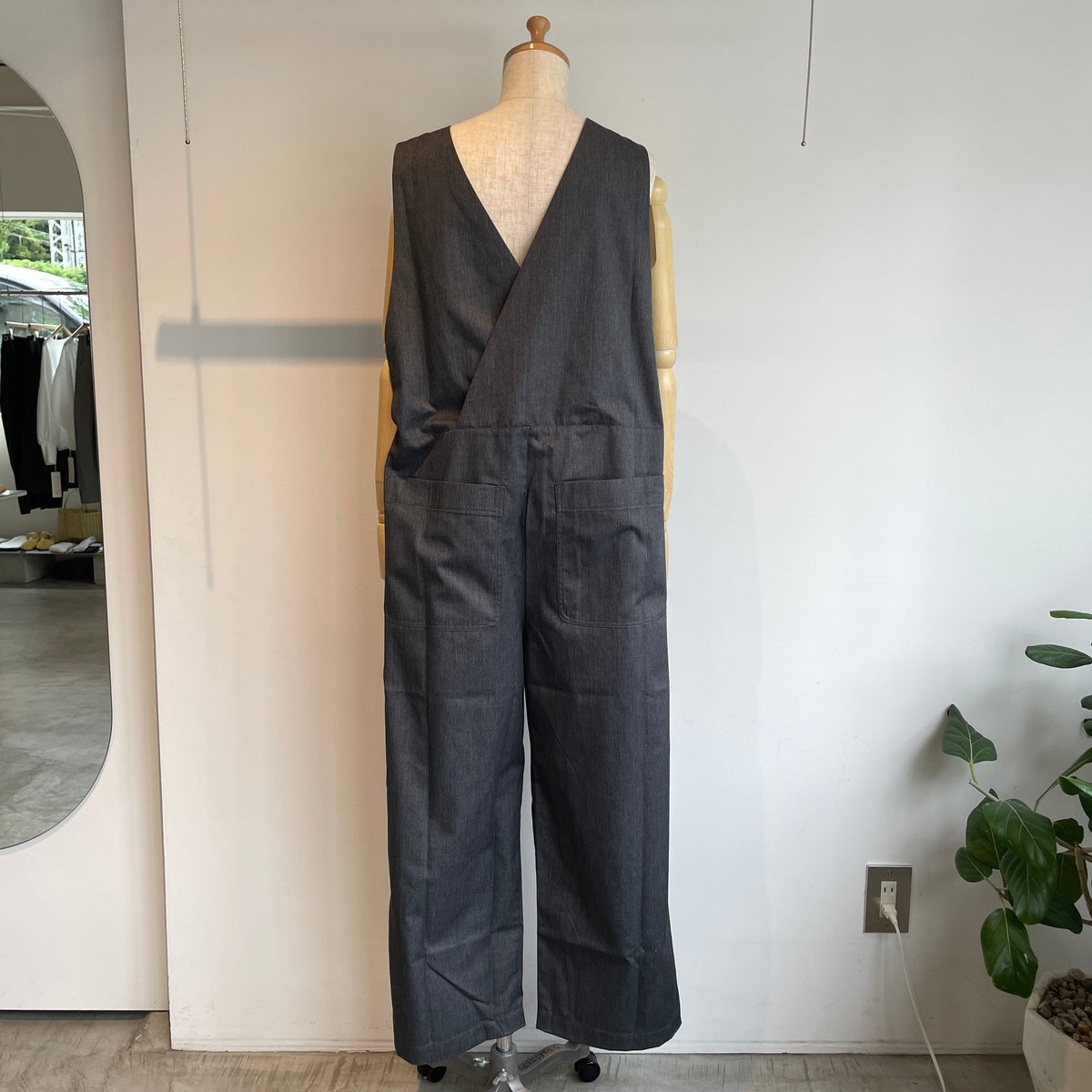 sisisi //V-VEC OVERALL 2026-AW329