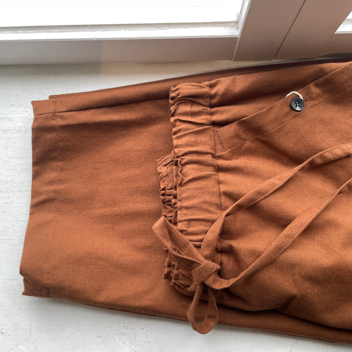 buoy buoy//SUEDE TOUCH FLANNEL APRON パンツ　2701PT005262