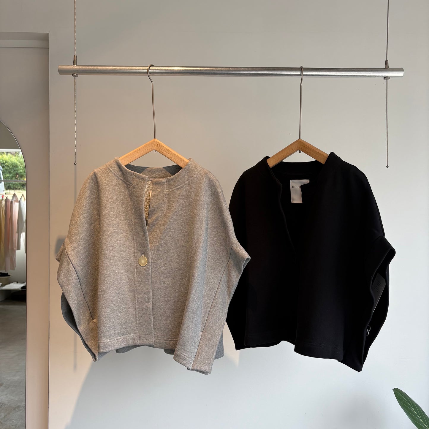 SI HIRAI//SHORT ROBE CHSS26-6011