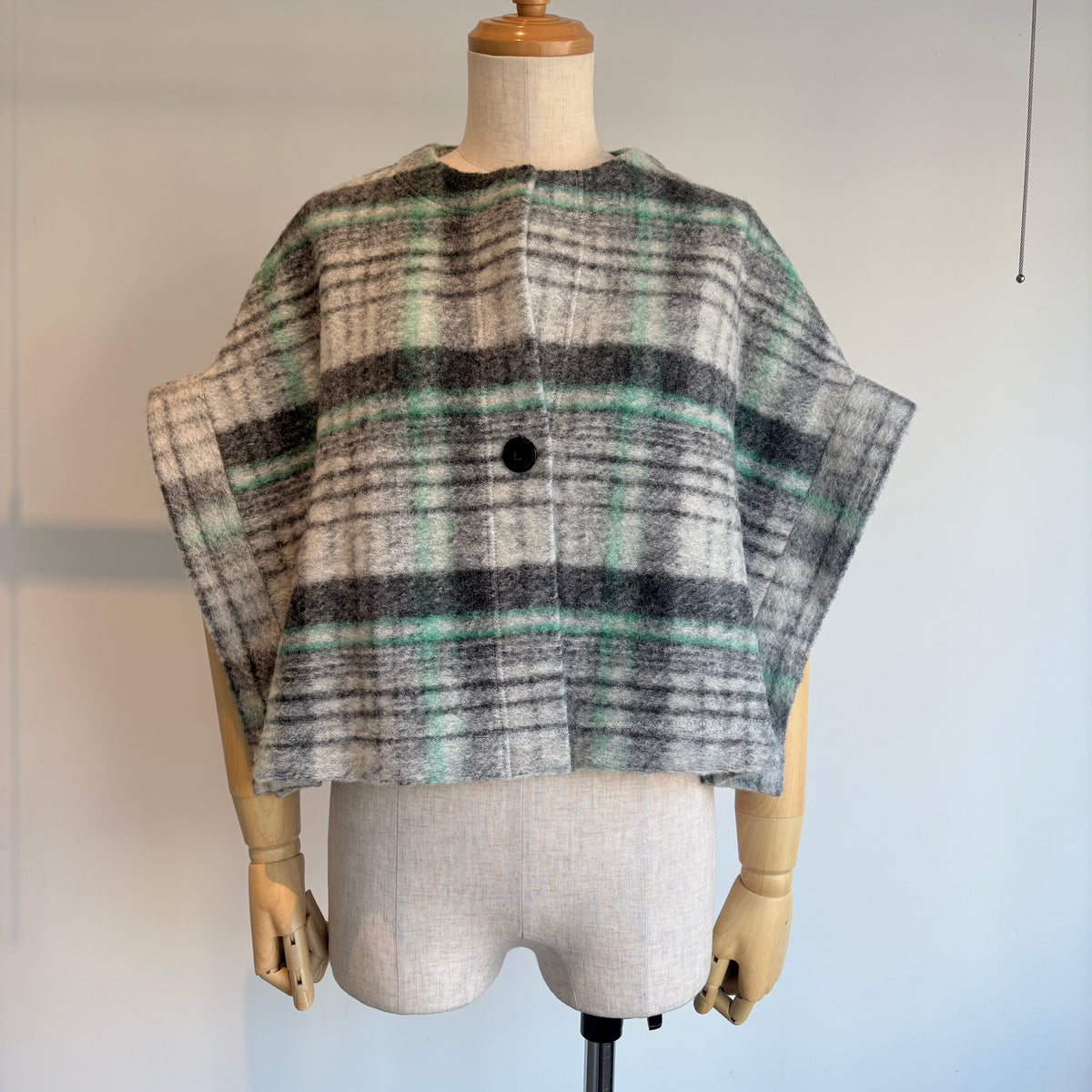 SI HIRAI//SHORT ROBE   CHAW26-6011
