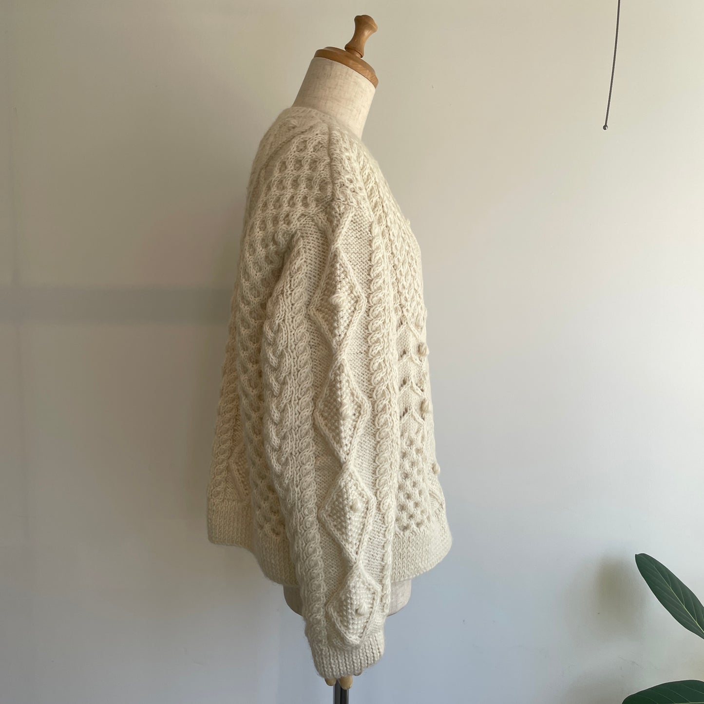 yuni //ネパールハンドニット　PO 1701KN004252