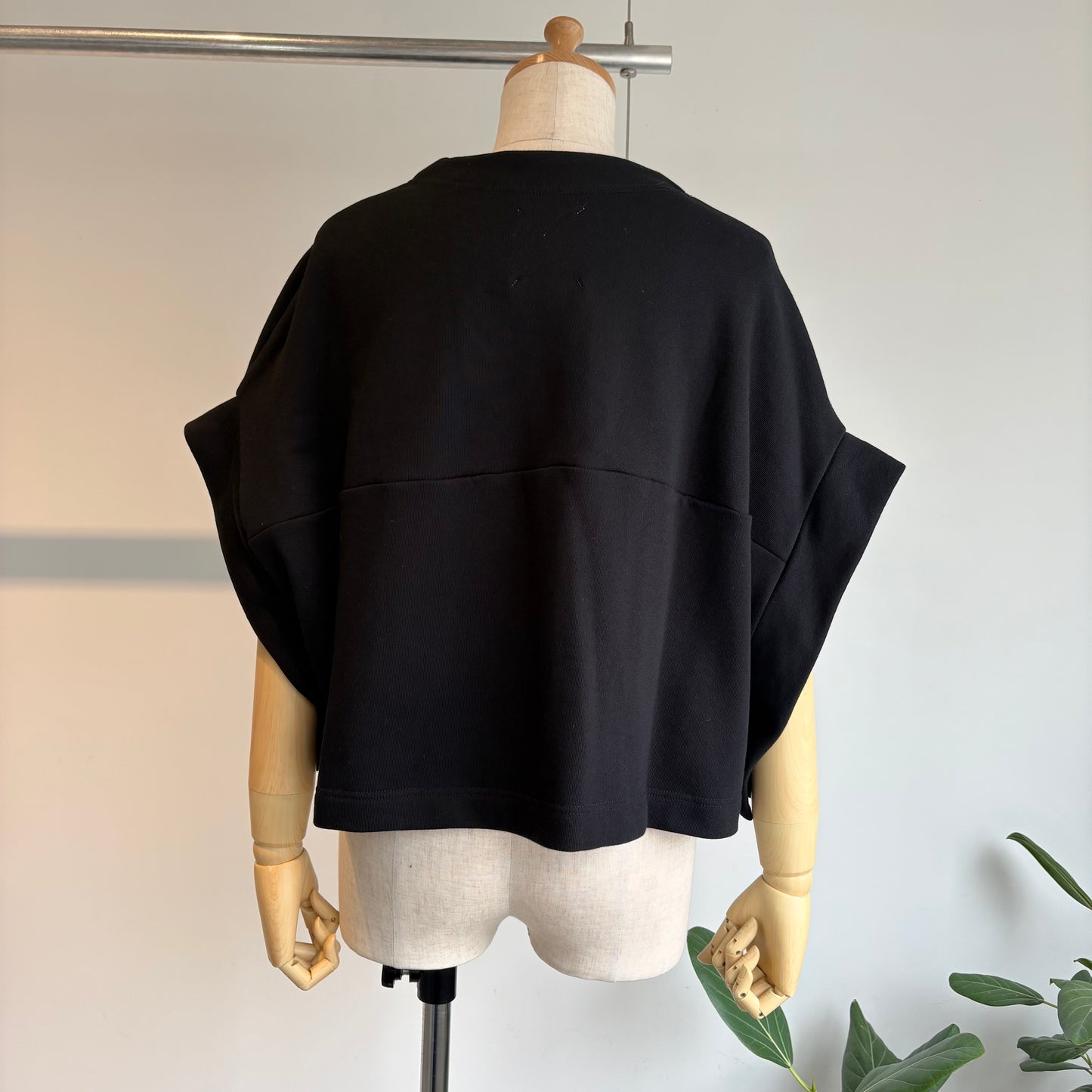 SI HIRAI//SHORT ROBE CHSS26-6011