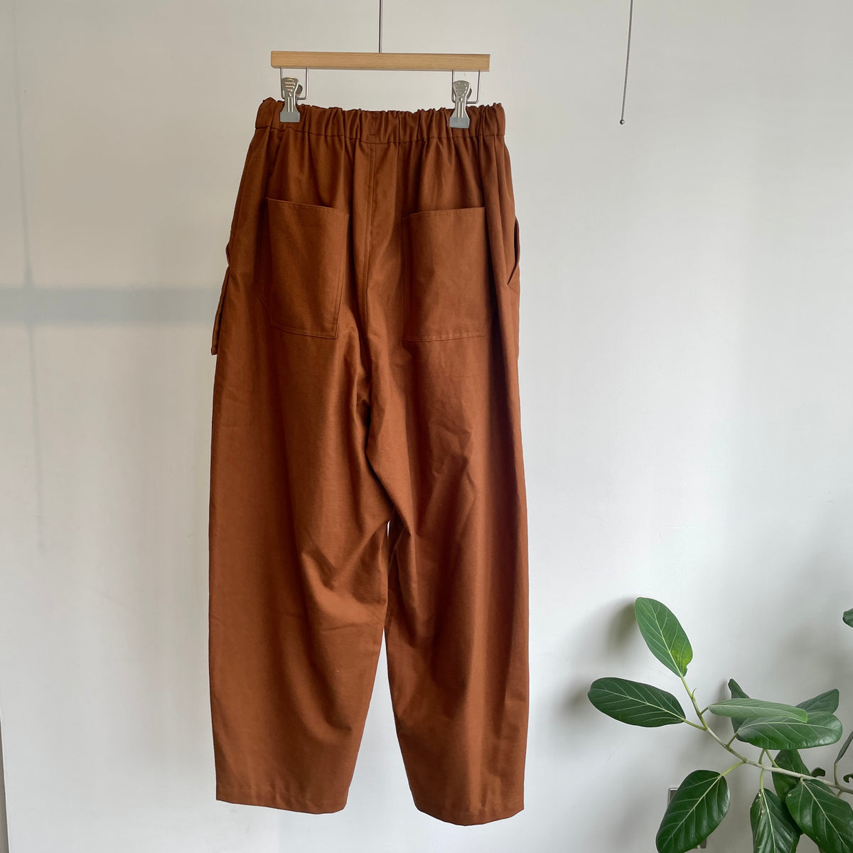 buoy buoy//SUEDE TOUCH FLANNEL APRON パンツ　2701PT005262
