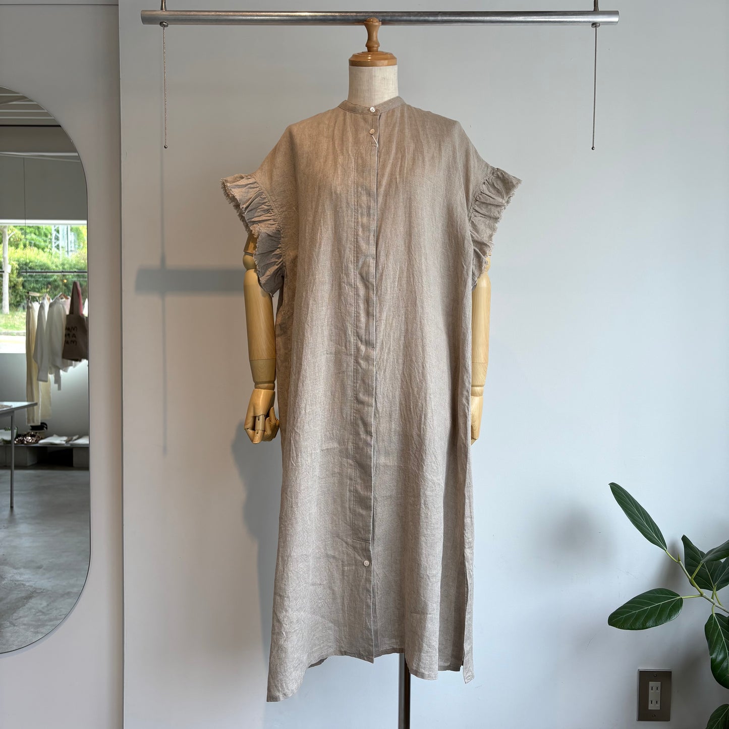 yuni//60/1Linen gather sleeves OP    1701OP026261