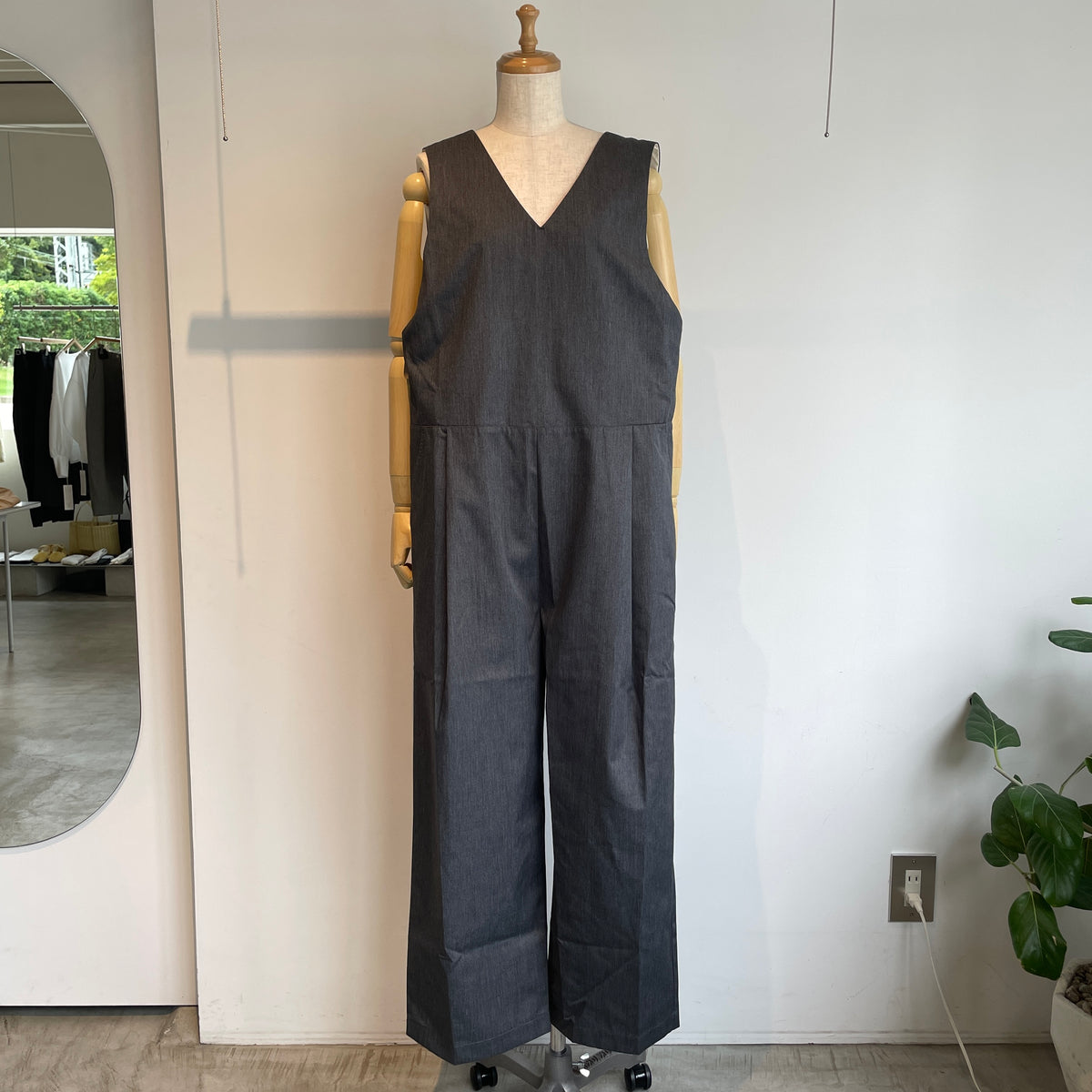 sisisi //V-VEC OVERALL 2026-AW329