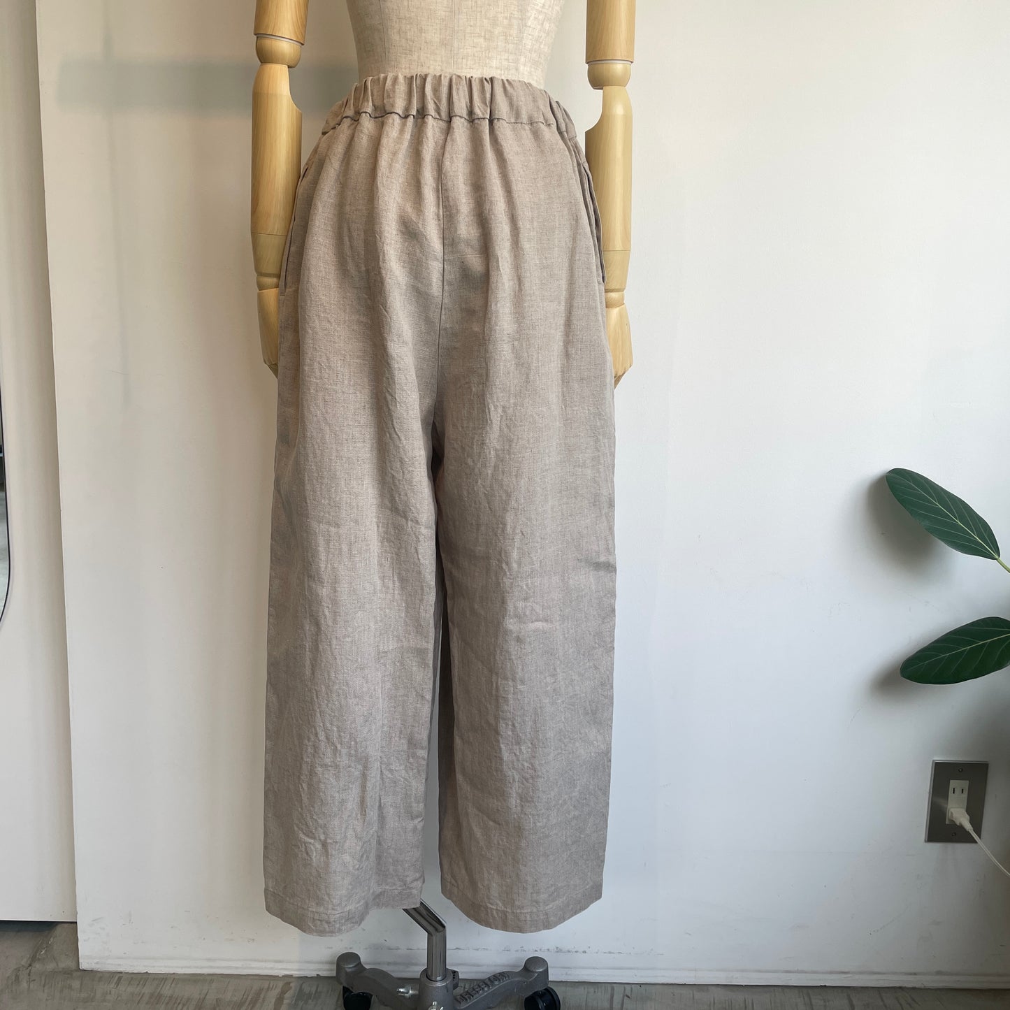 yuni//40/1 Linen easy gum tack パンツ　1701PT028261