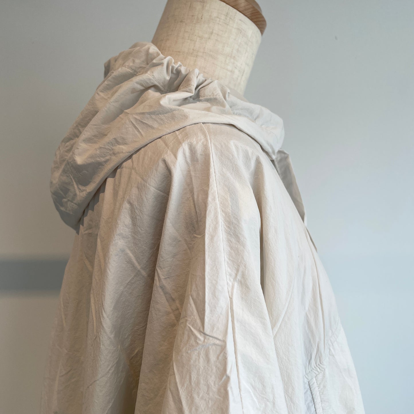 buoy buoy//45d NYLON 伊吹染め PONCHO シャツ　2701BL017261