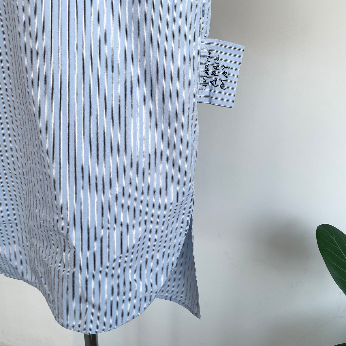 MarchAprilMay//param shirts パラムシャツ(バックオープンシャツ)