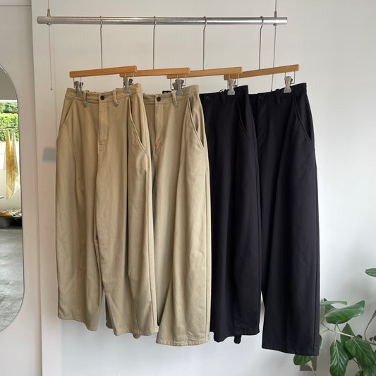 yuni//20/2強撚Cotton twill cocoon tapered パンツ 1701PT006262
