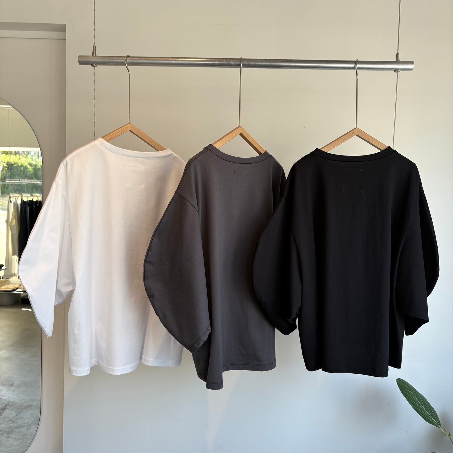 SI HIRAI//ROUND SLEEVE-T  CHSS26-7013