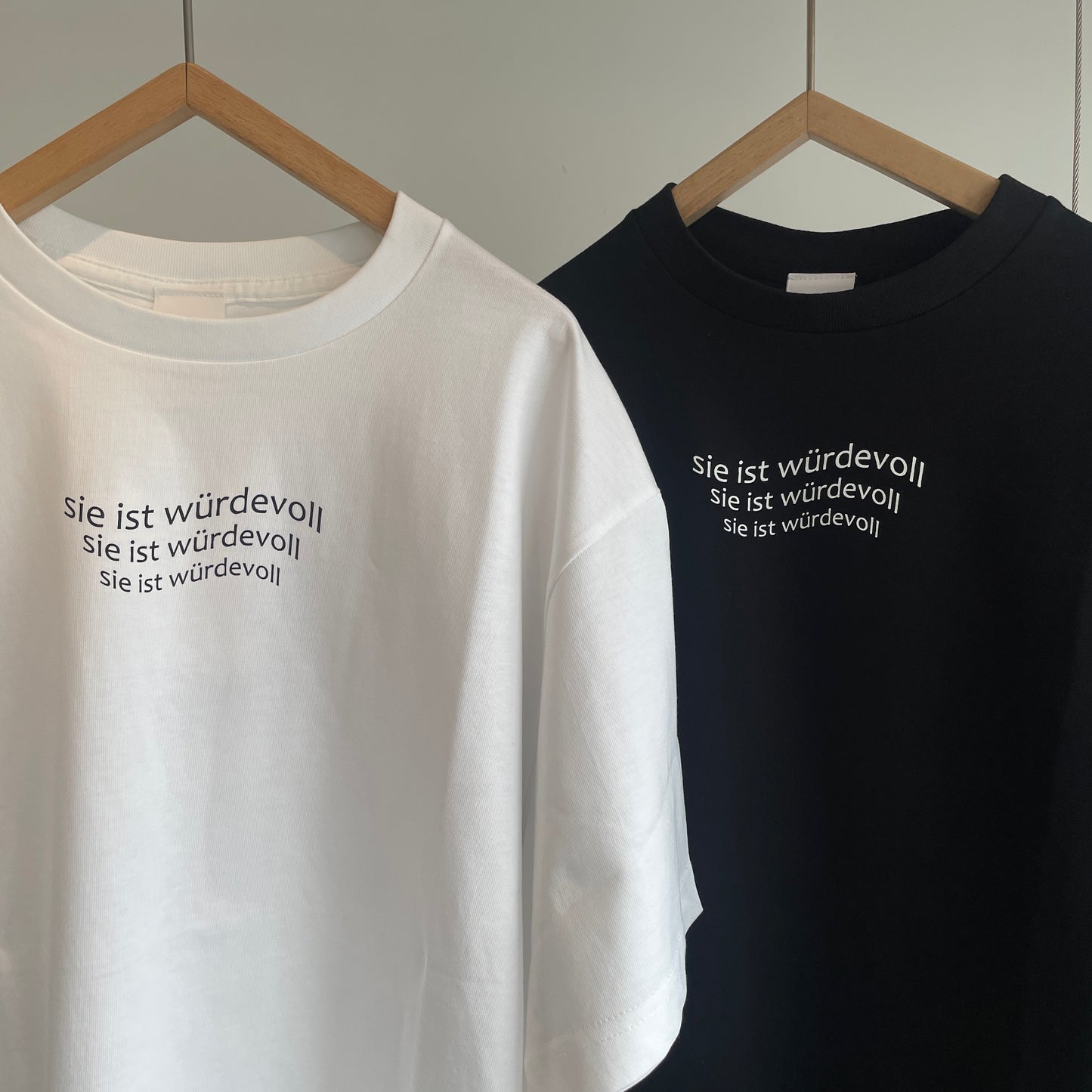 iki//ファインジャージー天竺 ウェーブロゴ Tシャツ　3101CT021261
