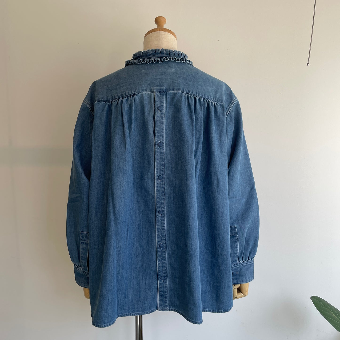 porter des boutons//タックカラーシャツ　P21-1-013