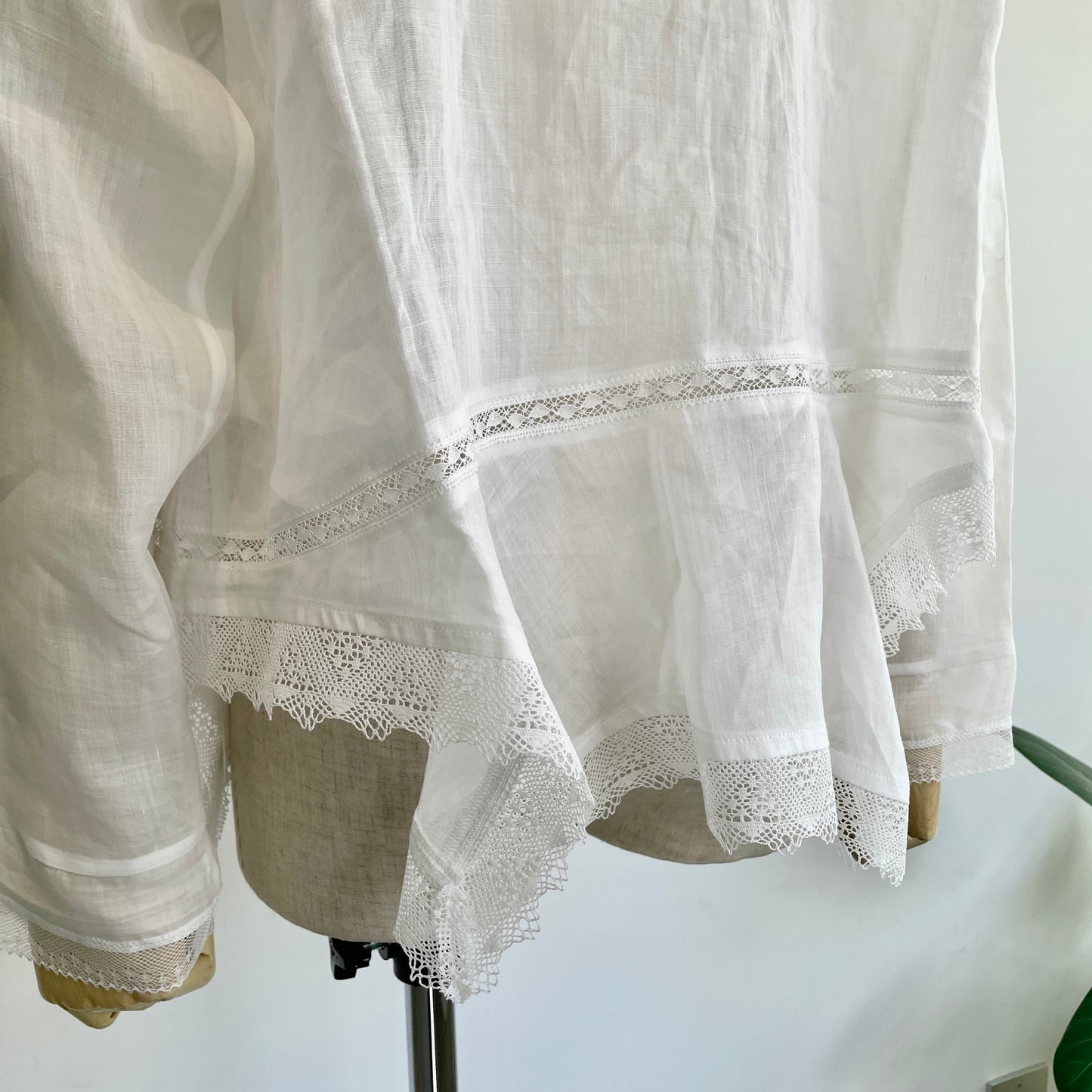 NATIVE VILLAGE//No.6 寂静 ロングスリーブレースブラウス　31261-06207