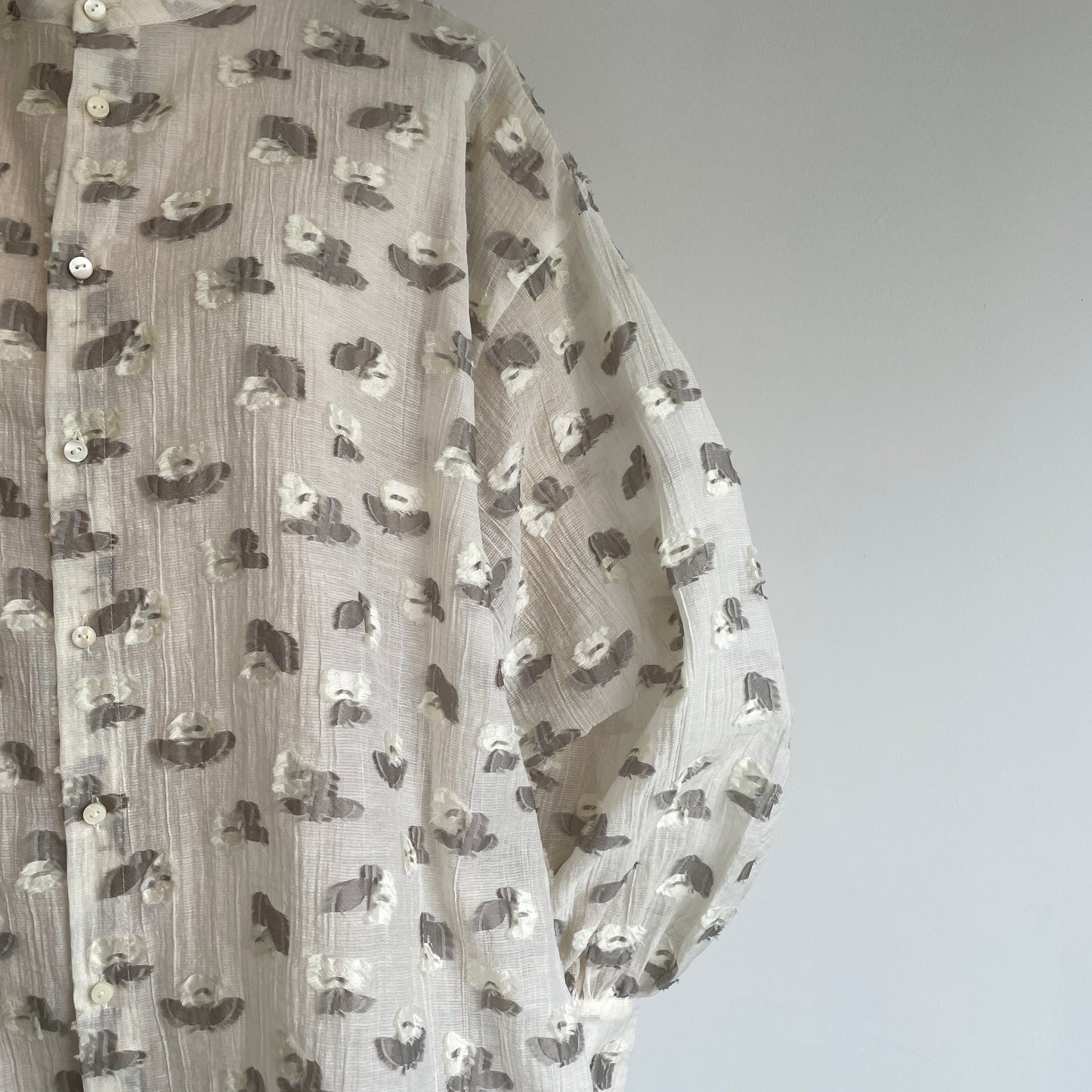 qiri//plie flower jacquard バックリボンブラウス　6301BL008261