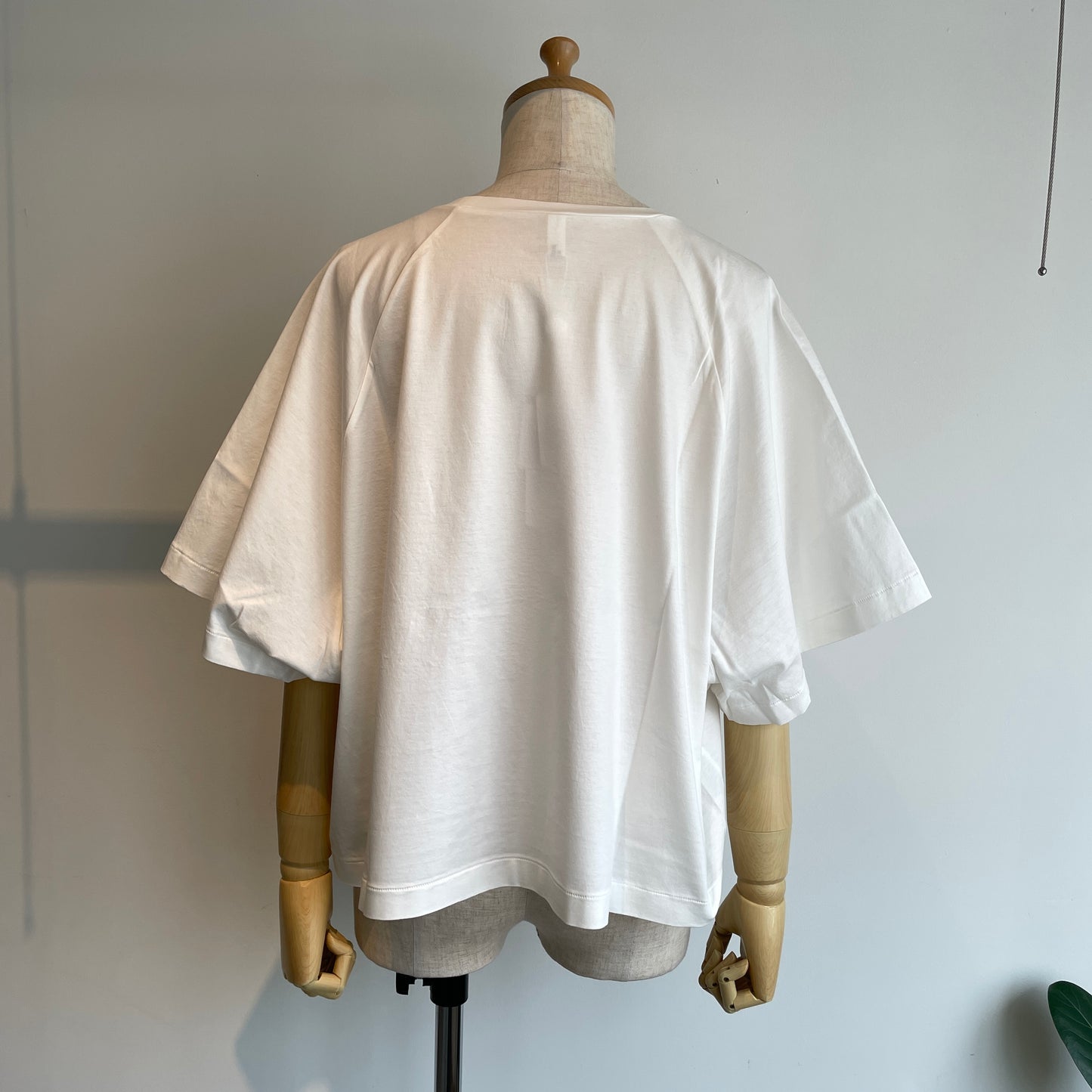 universaltissu//コンパクトクールローレル天竺ラグランスリーブTシャツ UT262CT020