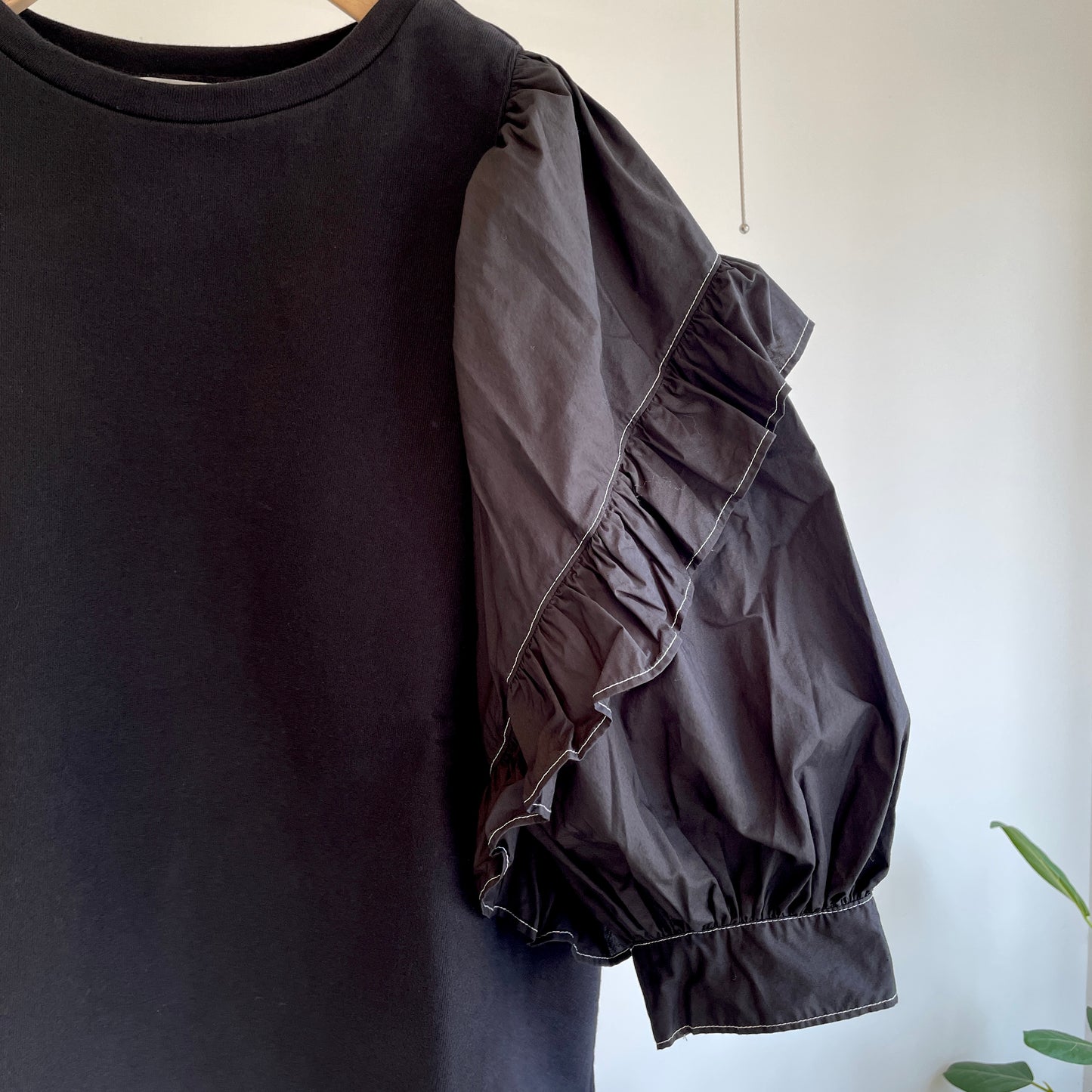 universaltissu//セントラル裏毛タイプライターコンボフリルPO
US260CT032