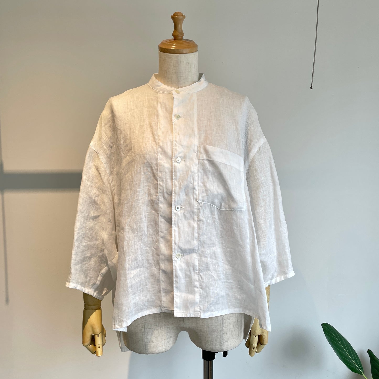 yuni//60/1 Linen cocoon sleeves BL 1701BL039261