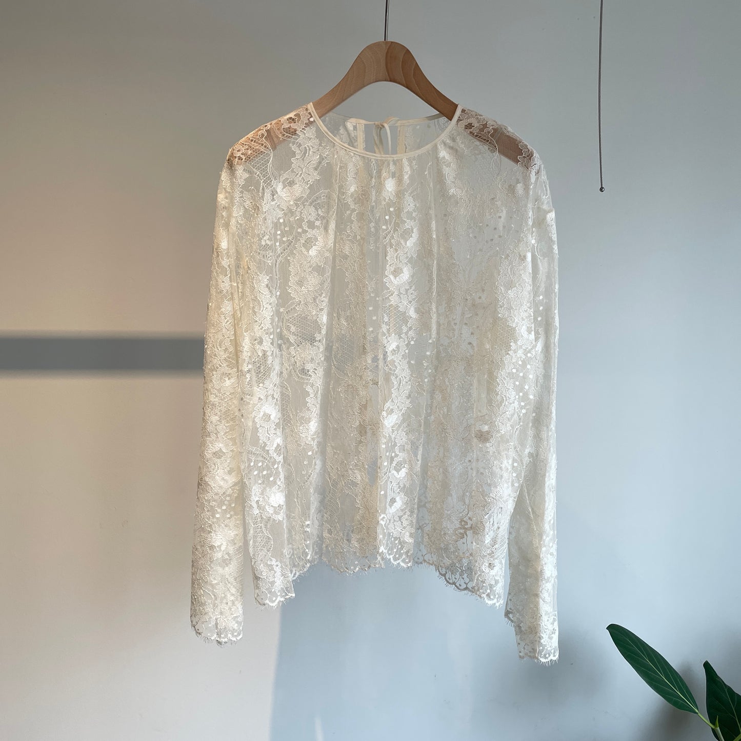 Heriter //Leaver lace blouse H2-25-3003