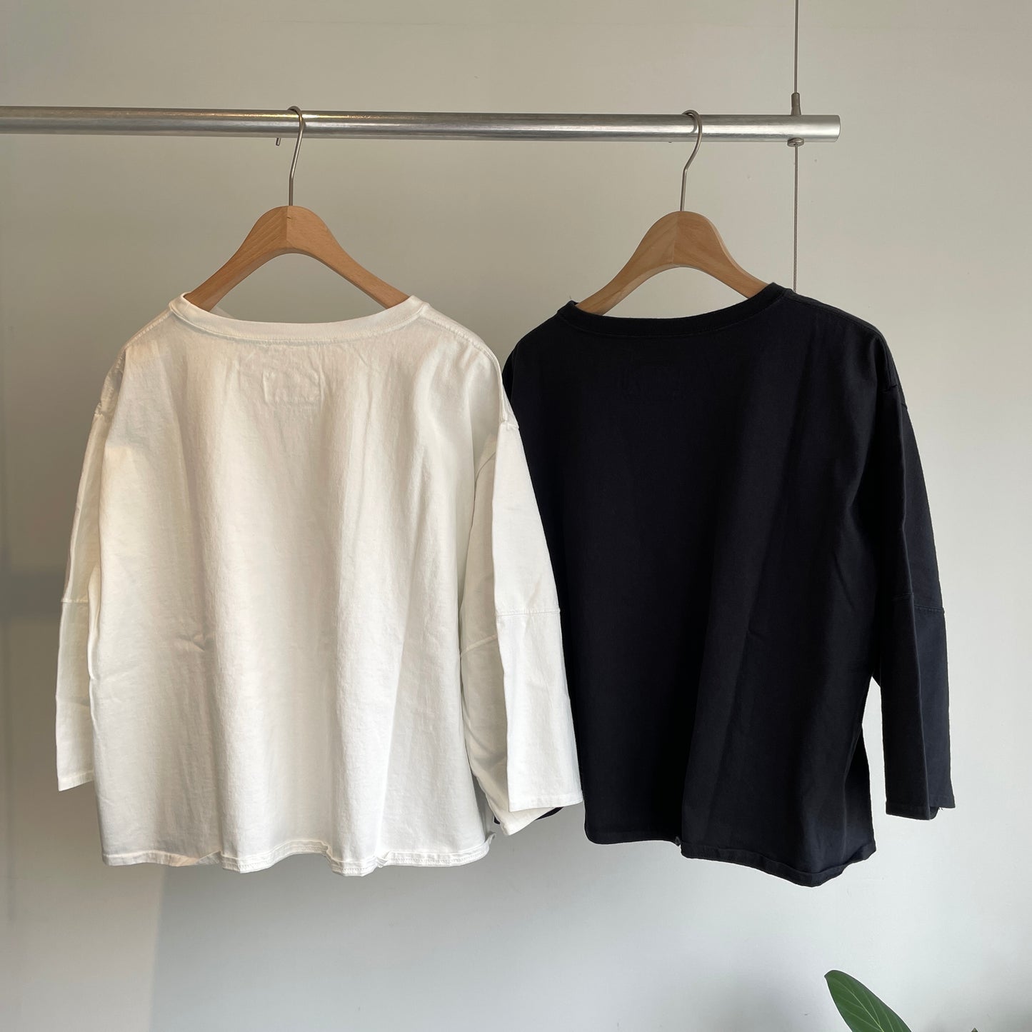 handsofcreation //USA18/-天竺ショート丈ゆるフレアT 01610806