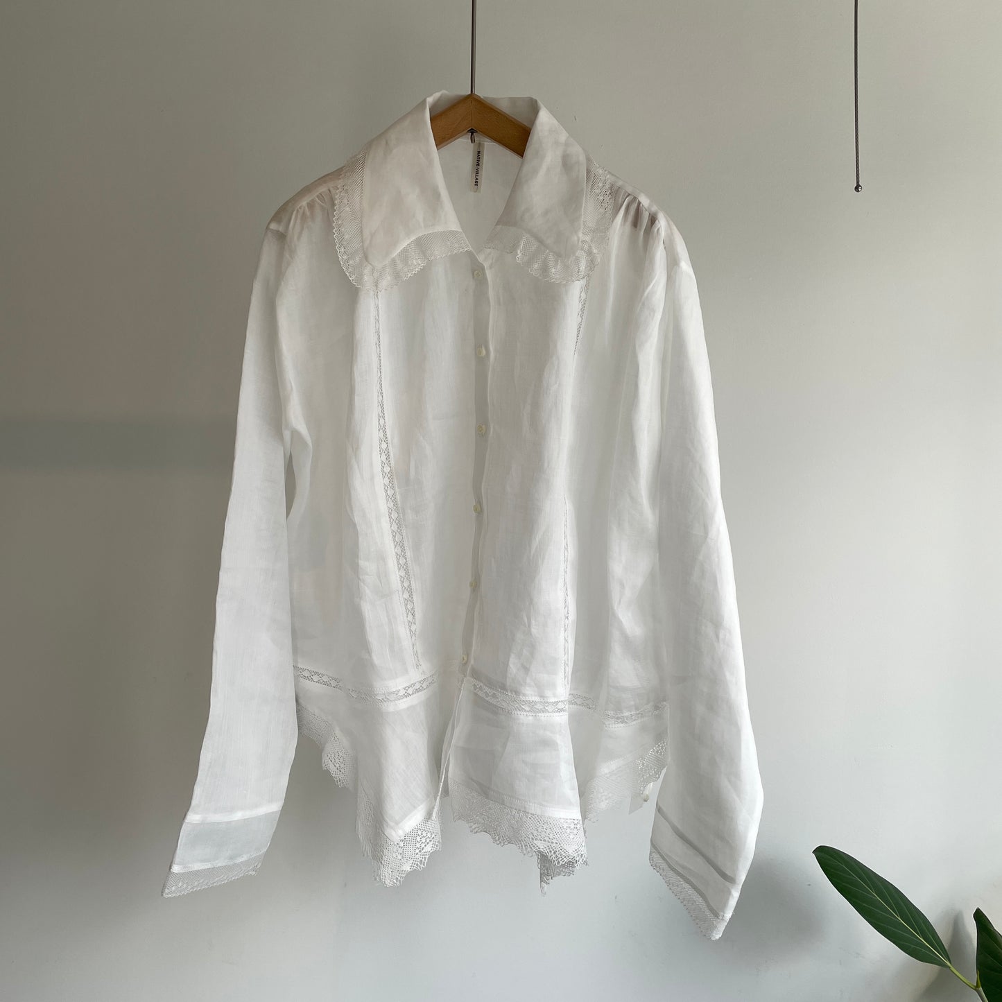 NATIVE VILLAGE//No.6 寂静 ロングスリーブレースブラウス　31261-06207