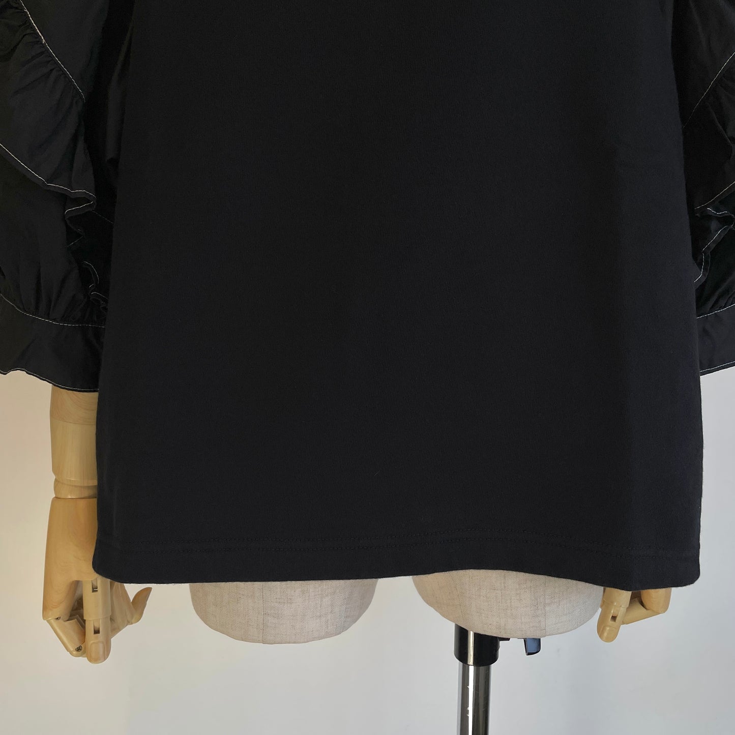 universaltissu//セントラル裏毛タイプライターコンボフリルPO
US260CT032