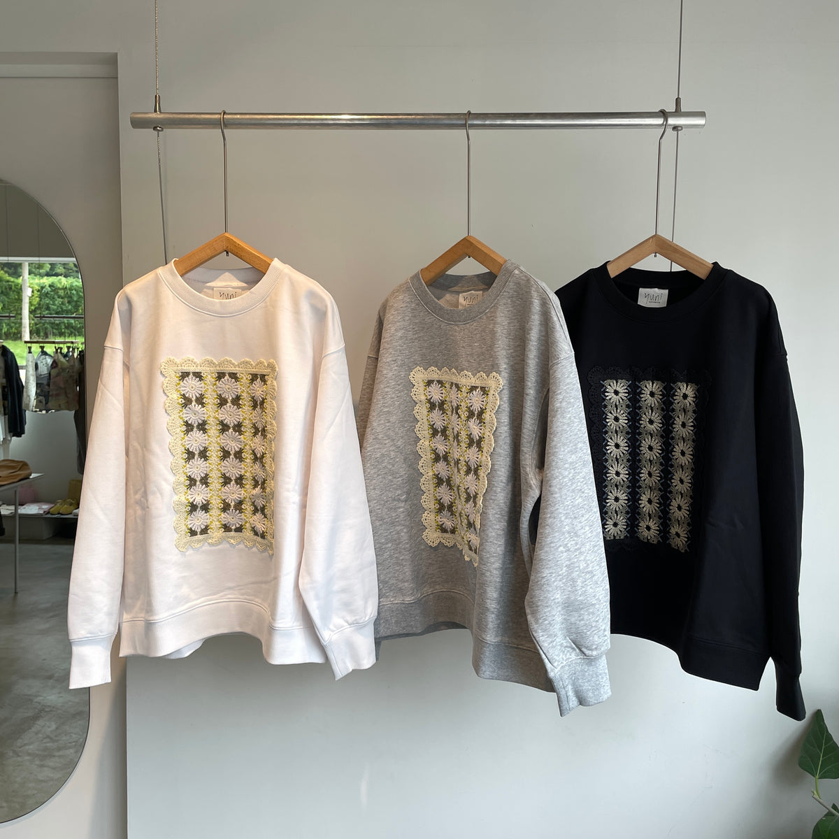 yuni//Cotton裏毛 color lace プルオーバー　1701CT001262