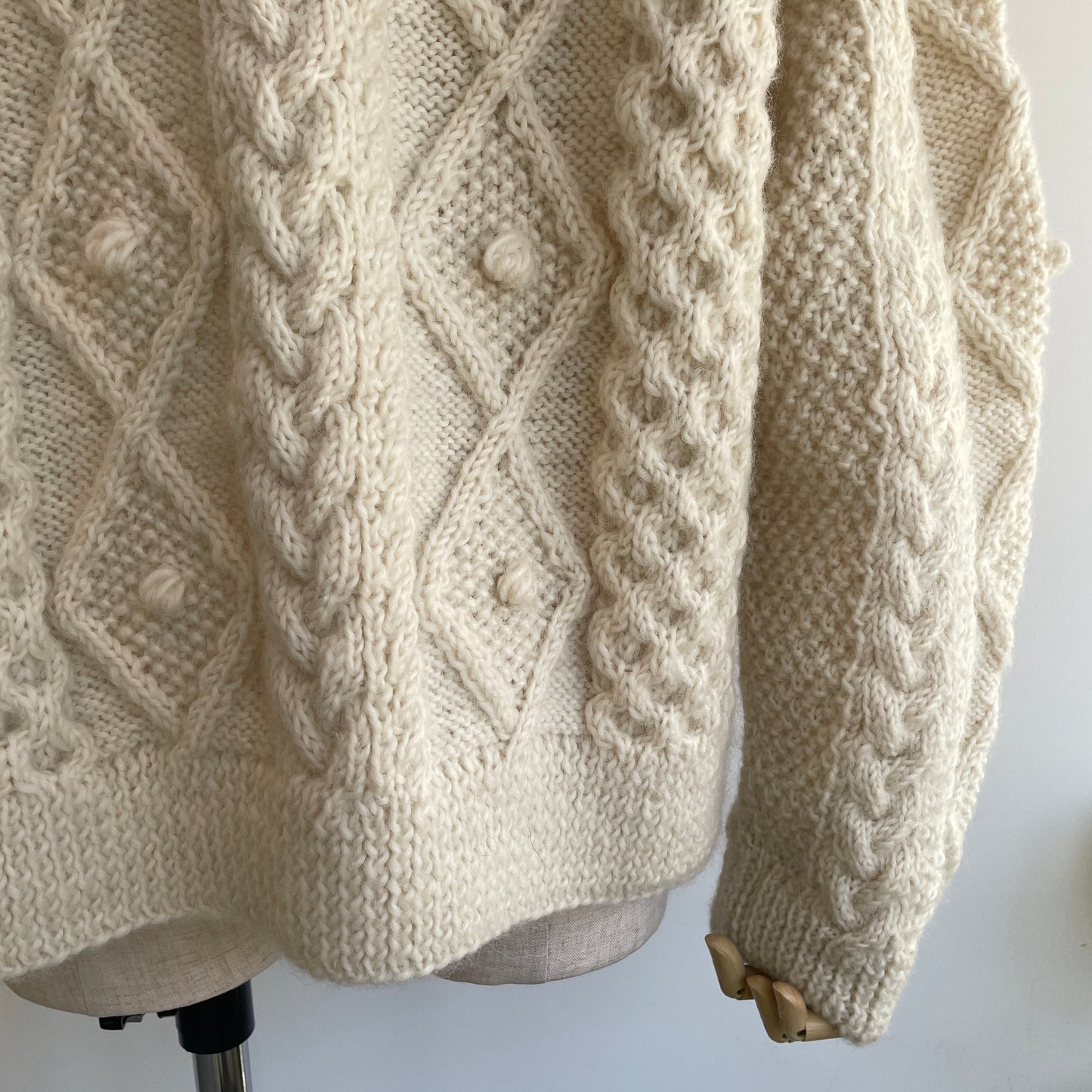 yuni //ネパールハンドニット　PO 1701KN004252