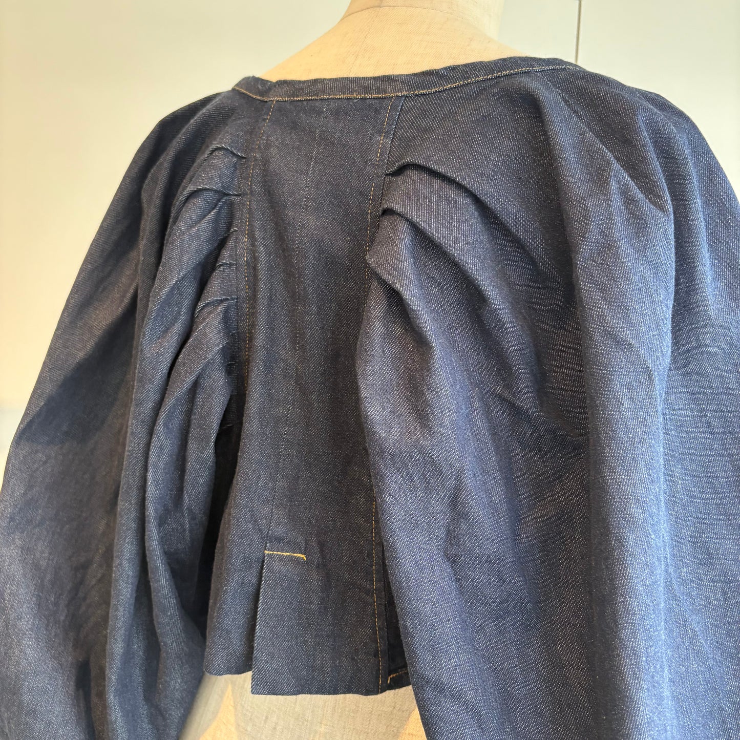si si si//VICTRIAN BOLERO  2026-SS111