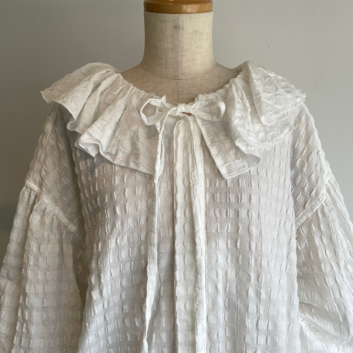 buoy buoy//SHEER CHECK TACK FRILL ブラウス　2701BL004262