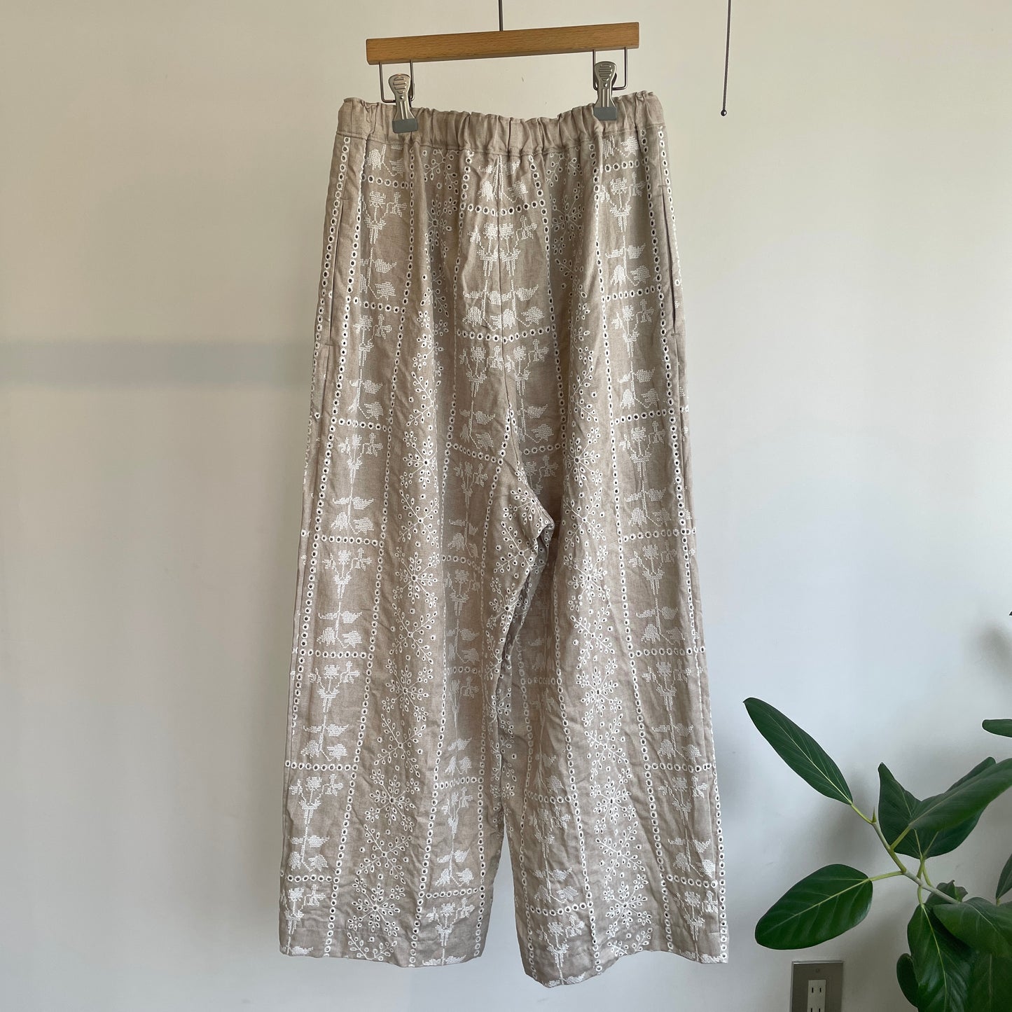 qiri//grow’ embroidery ギャザーパンツ 6301PT004261