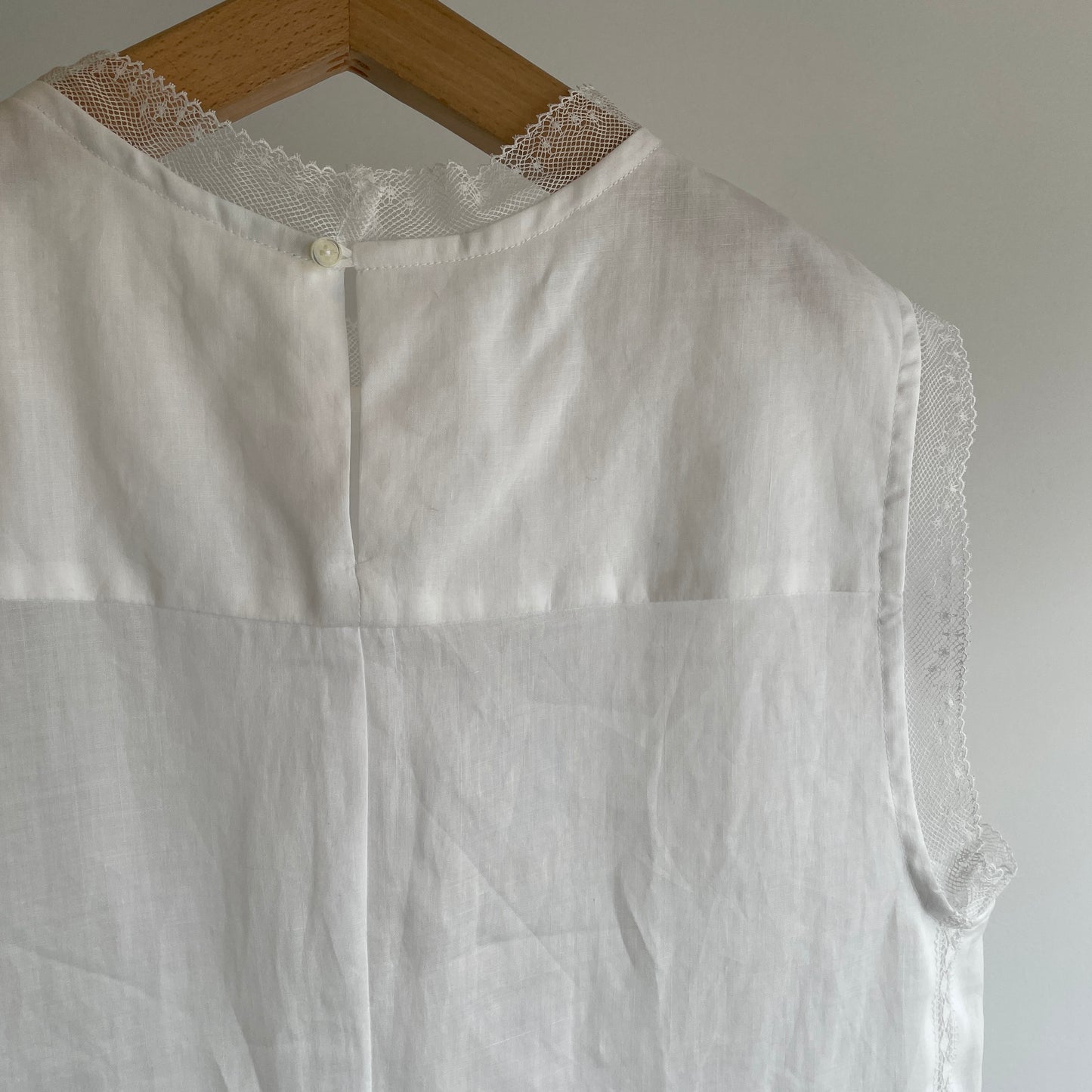 NATIVE VILLAGE//No.6 寂静スリーブレスレースブラウス　31261-06107