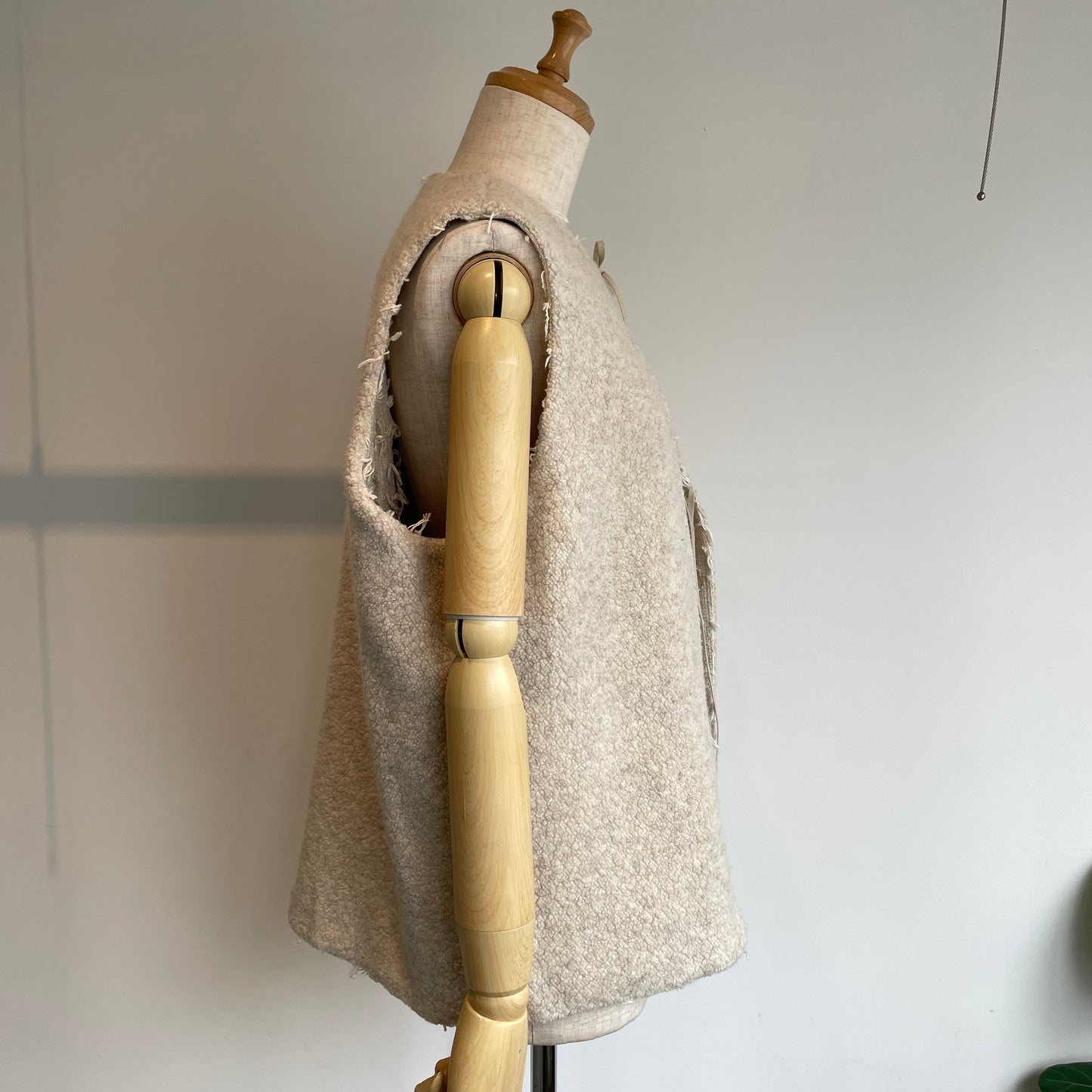 qiri //mineral リバーシブルベスト 6301BL012252