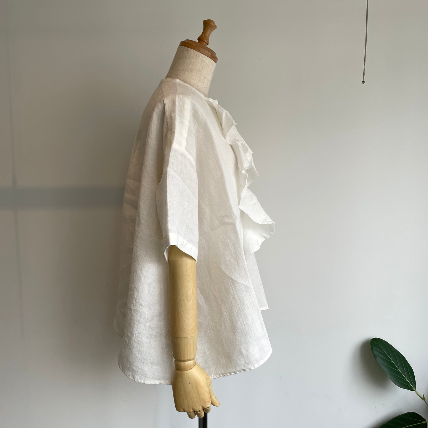 handsofcreation//60/-Linen桐七炊きラッフル半袖BL 01630636