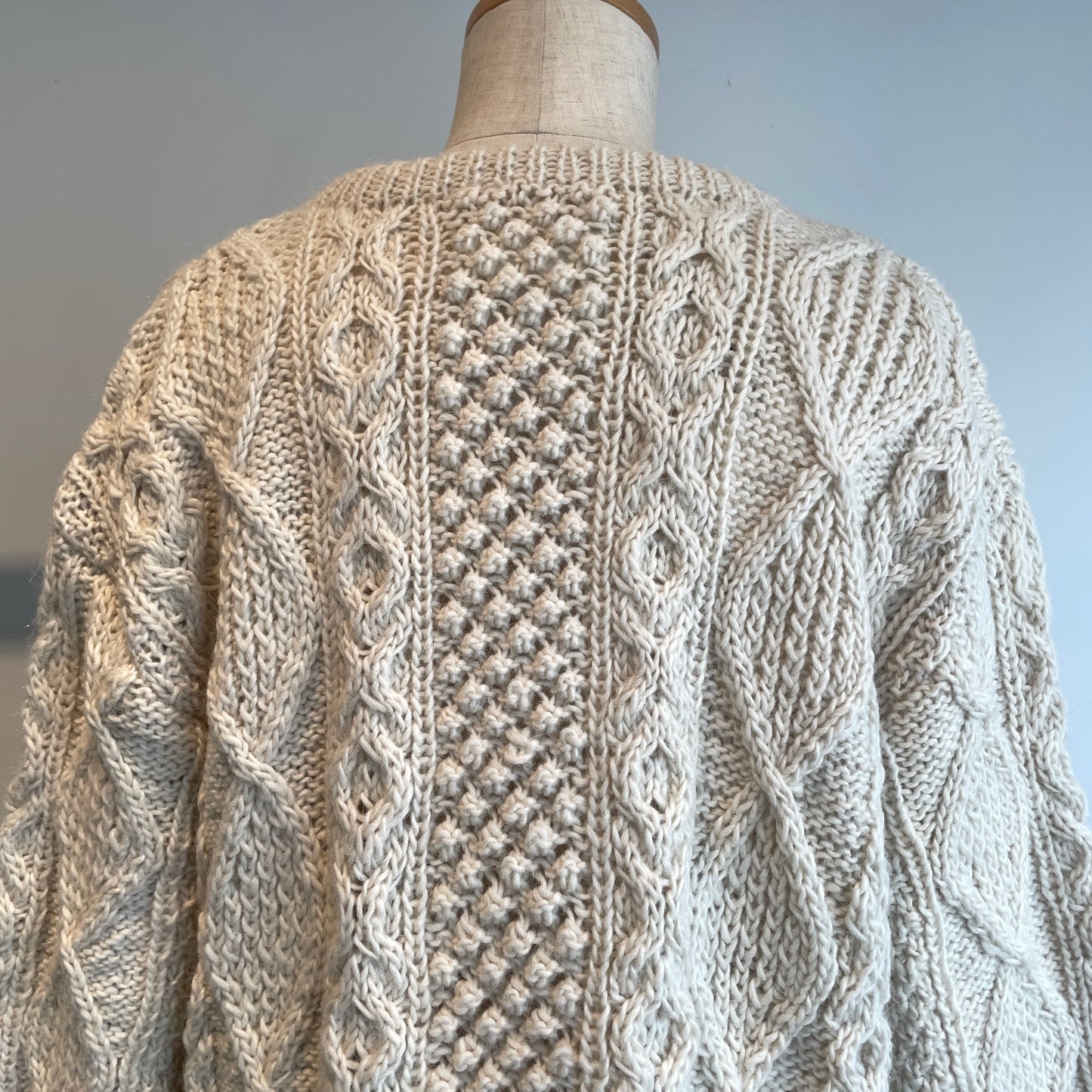 Heriter //hand aran cardigan H0-00-1002