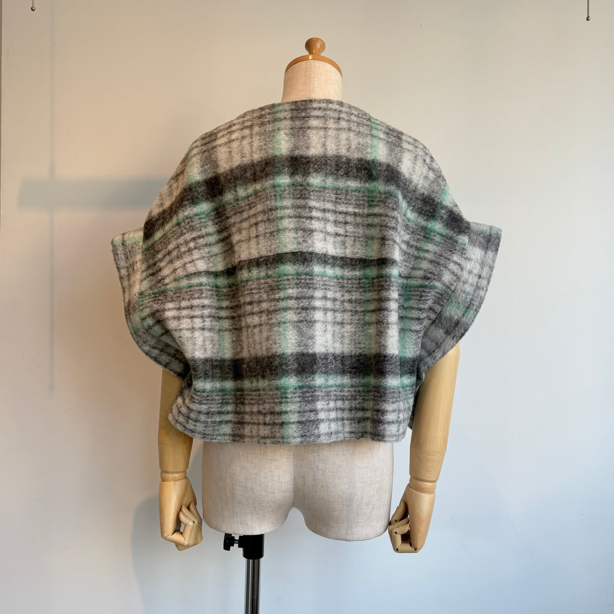 SI HIRAI//SHORT ROBE   CHAW26-6011