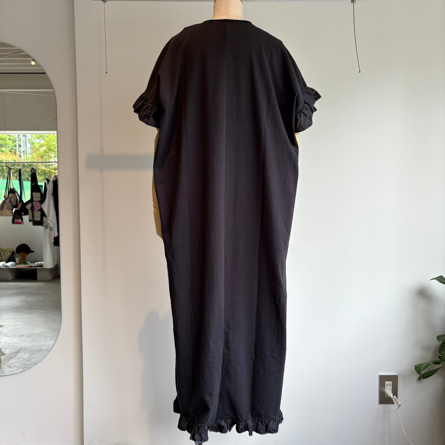 qiri//タイプライター frill one-piece
