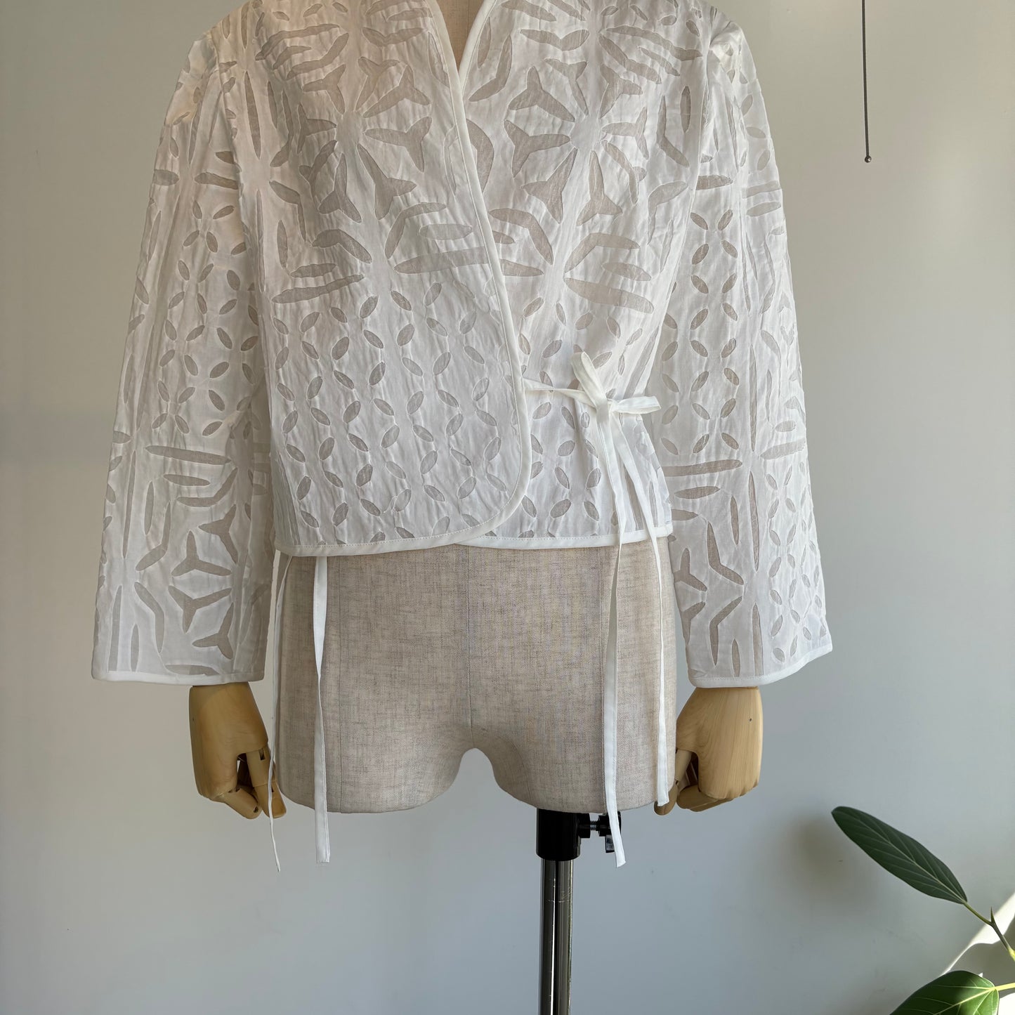 heriter//reverse appliqué jacket  H1-26-3013