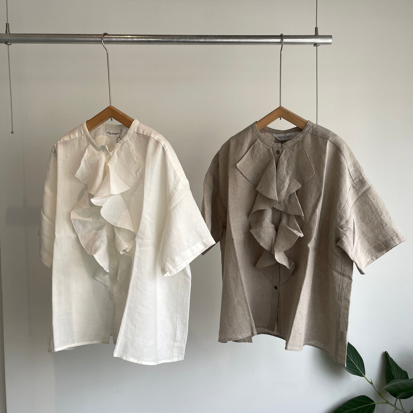 handsofcreation//60/-Linen桐七炊きラッフル半袖BL 01630636