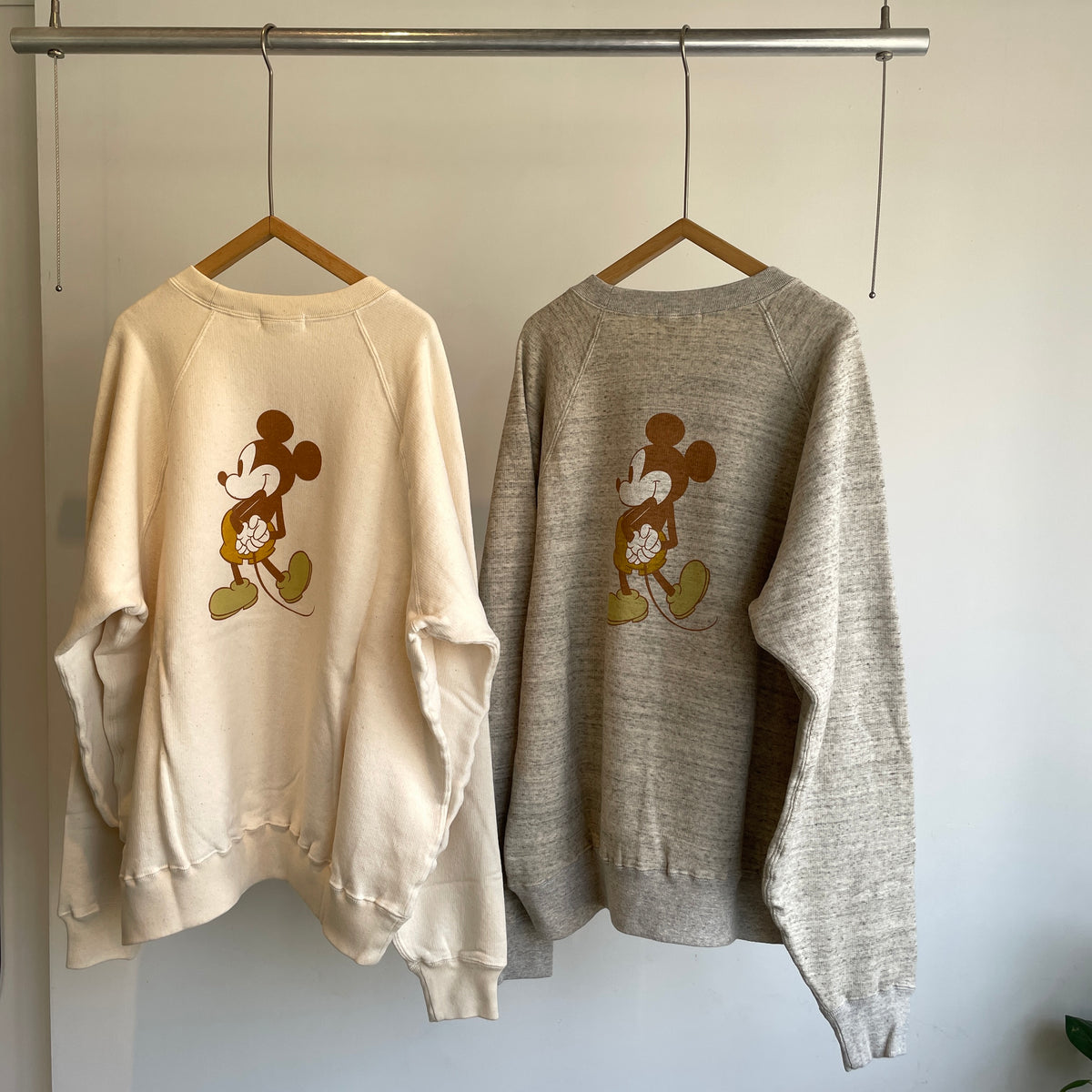 UNDYED//MICKEY SWEAT CREW 26FW024