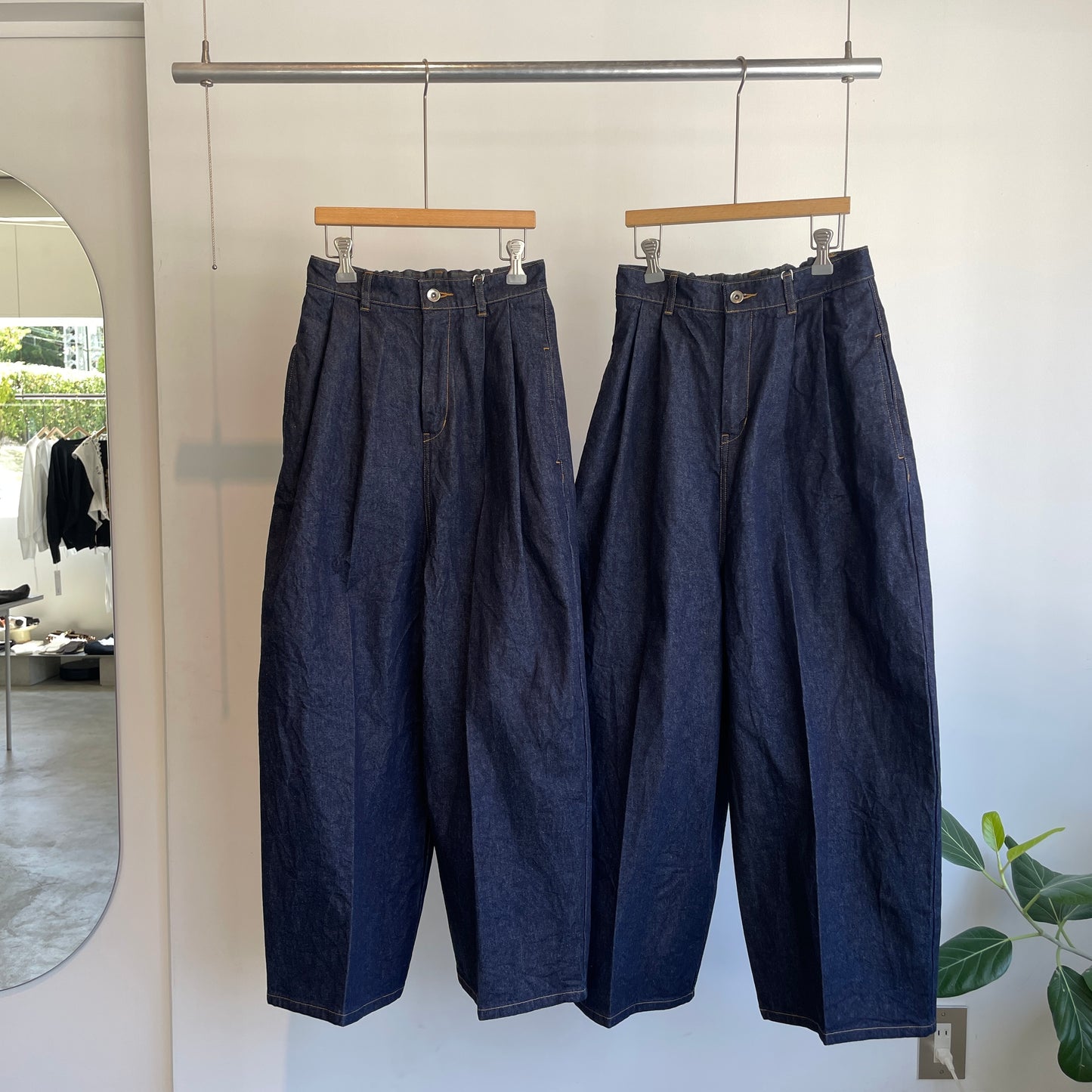 yuni//Cotton 11oz denim back gum wide パンツ　1701PT004262