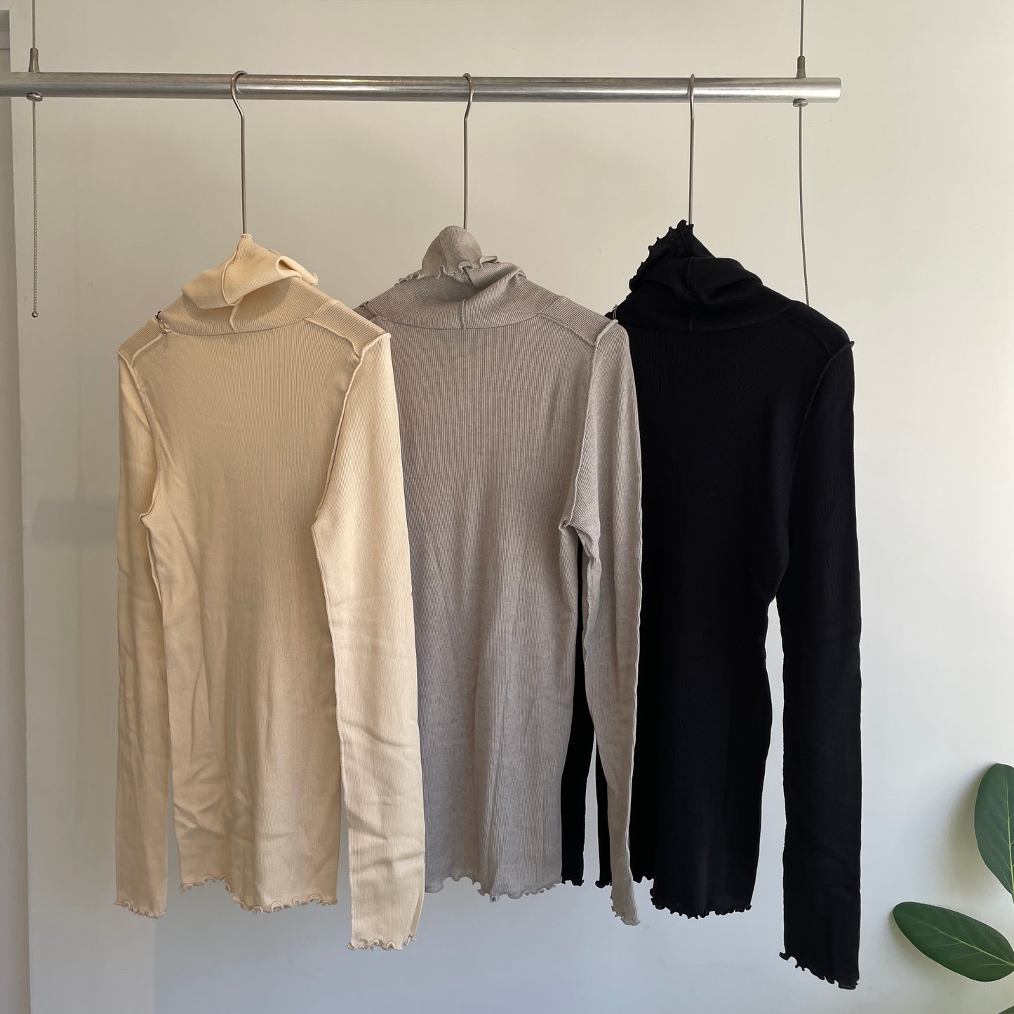 handsofcreation//スーピマカシミヤテレコサイドシームレスタートルネックPO 02550830