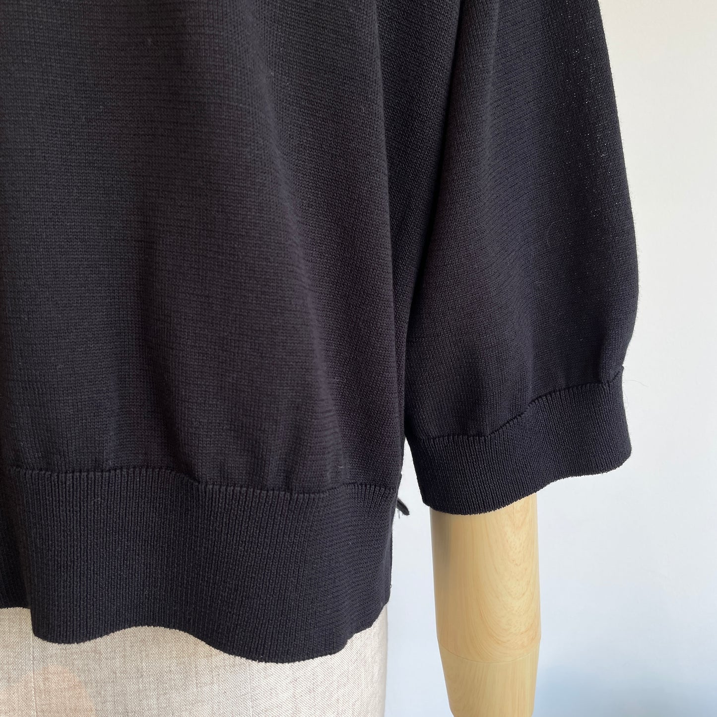 porter des boutons//Petite fleurニット　P21-2-019